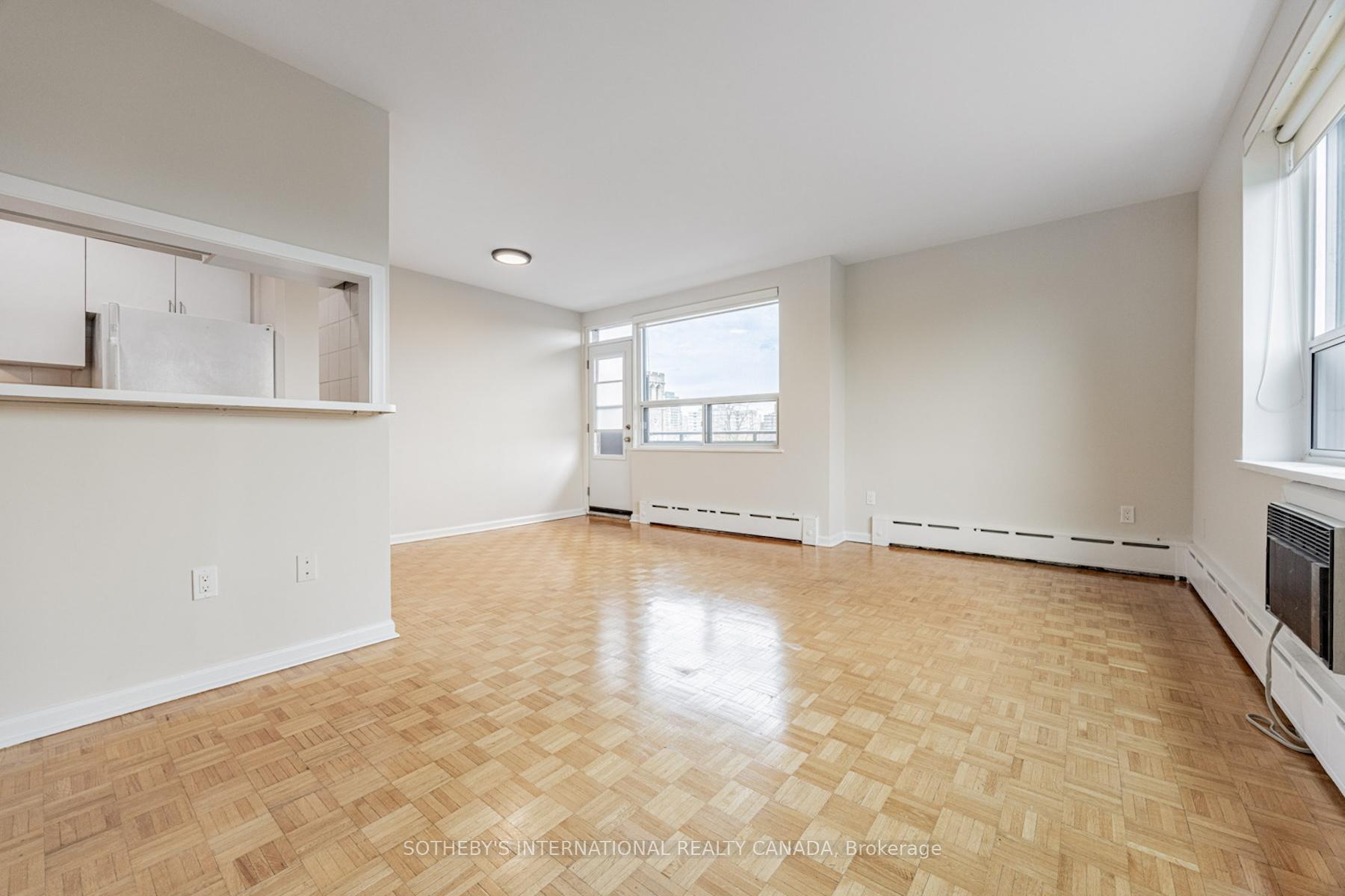 Photo 11 of Unit 601, 78 Warren Road, Toronto, Casa Loma — HOMEH