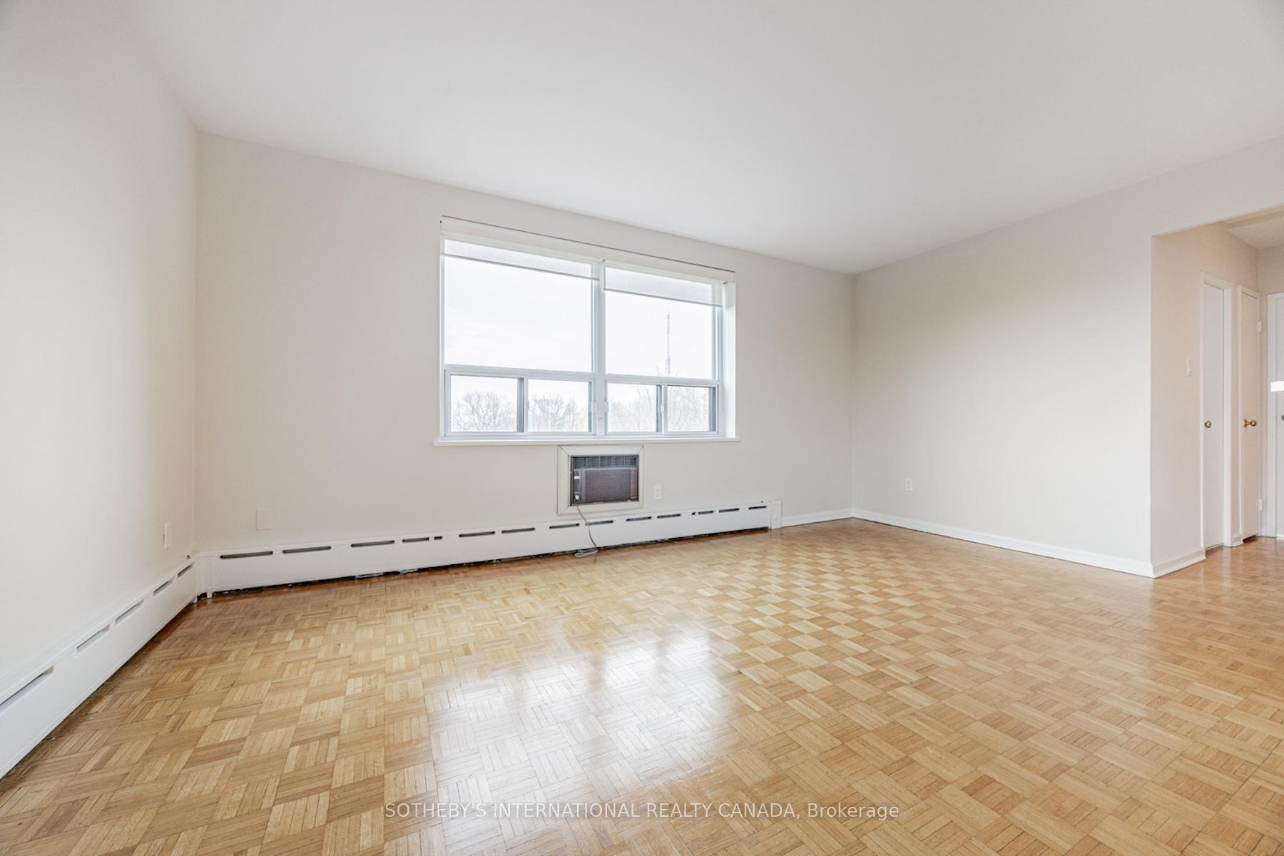 Photo 15 of Unit 601, 78 Warren Road, Toronto, Casa Loma — HOMEH