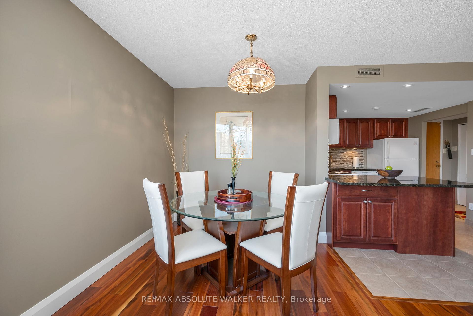 Photo 8 of Unit 401, 317 Metcalfe Street, Ottawa, Ottawa Centre — HOMEH