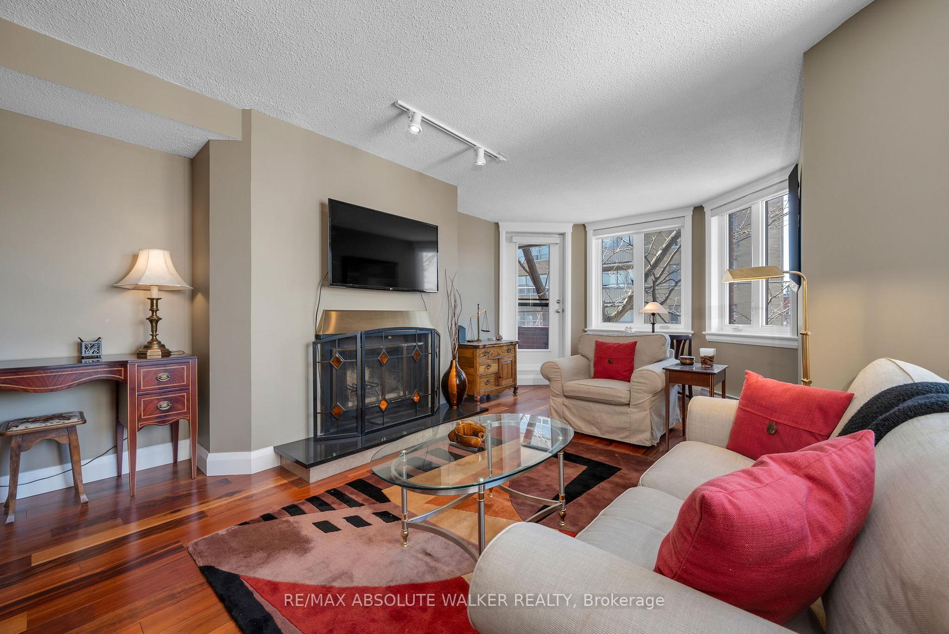 Photo 9 of Unit 401, 317 Metcalfe Street, Ottawa, Ottawa Centre — HOMEH