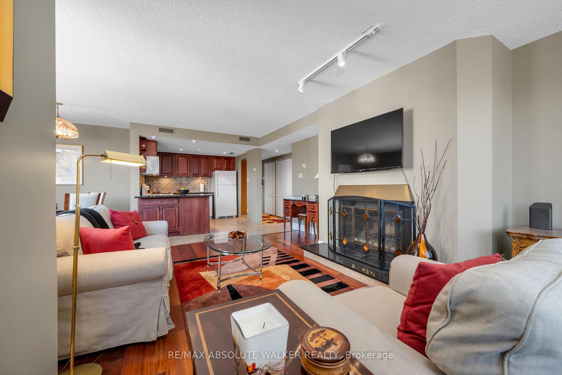 Photo 11 of Unit 401, 317 Metcalfe Street, Ottawa, Ottawa Centre — HOMEH