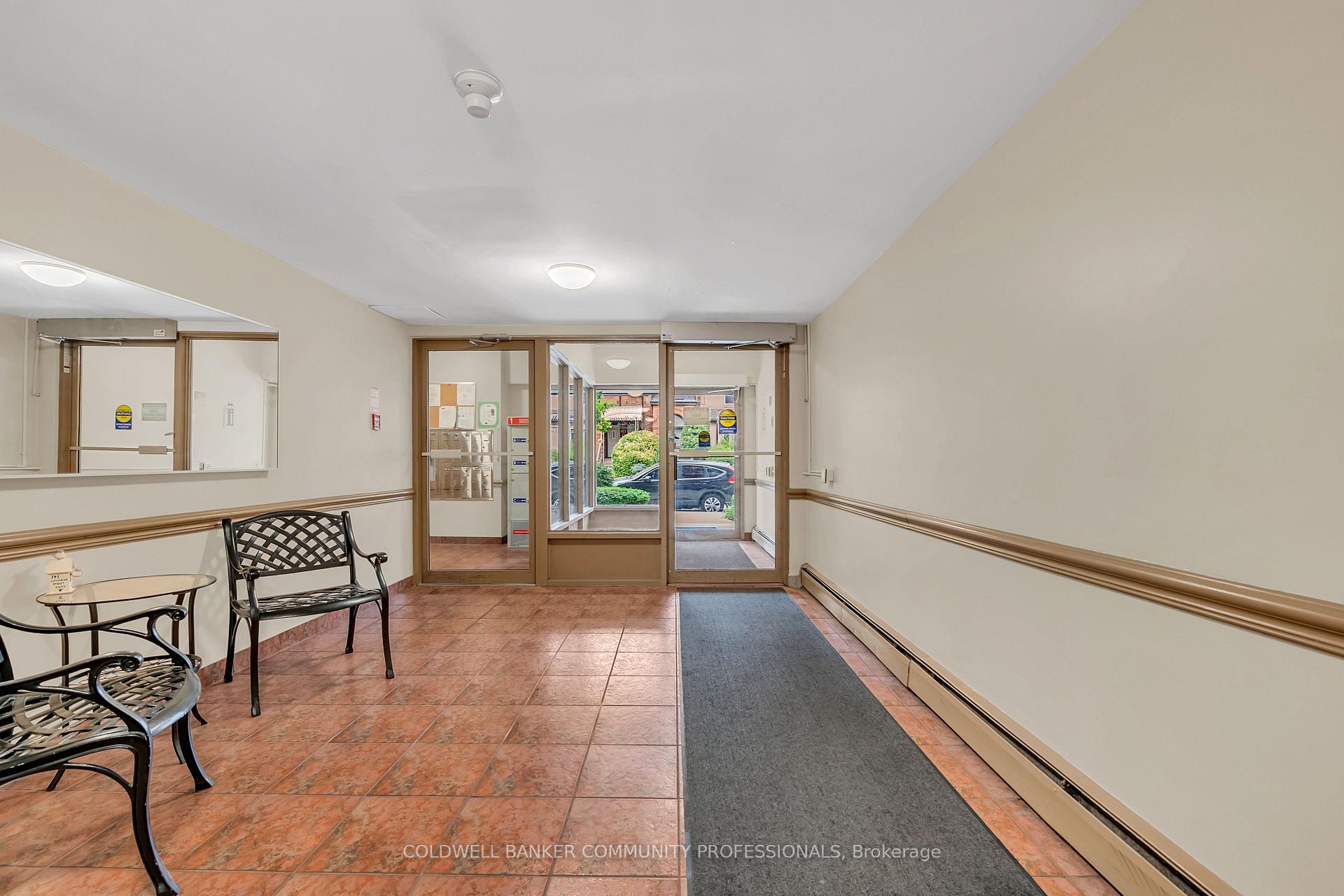 Photo 8 of Unit 806, 141 Catharine Street S, Hamilton, Corktown — HOMEH