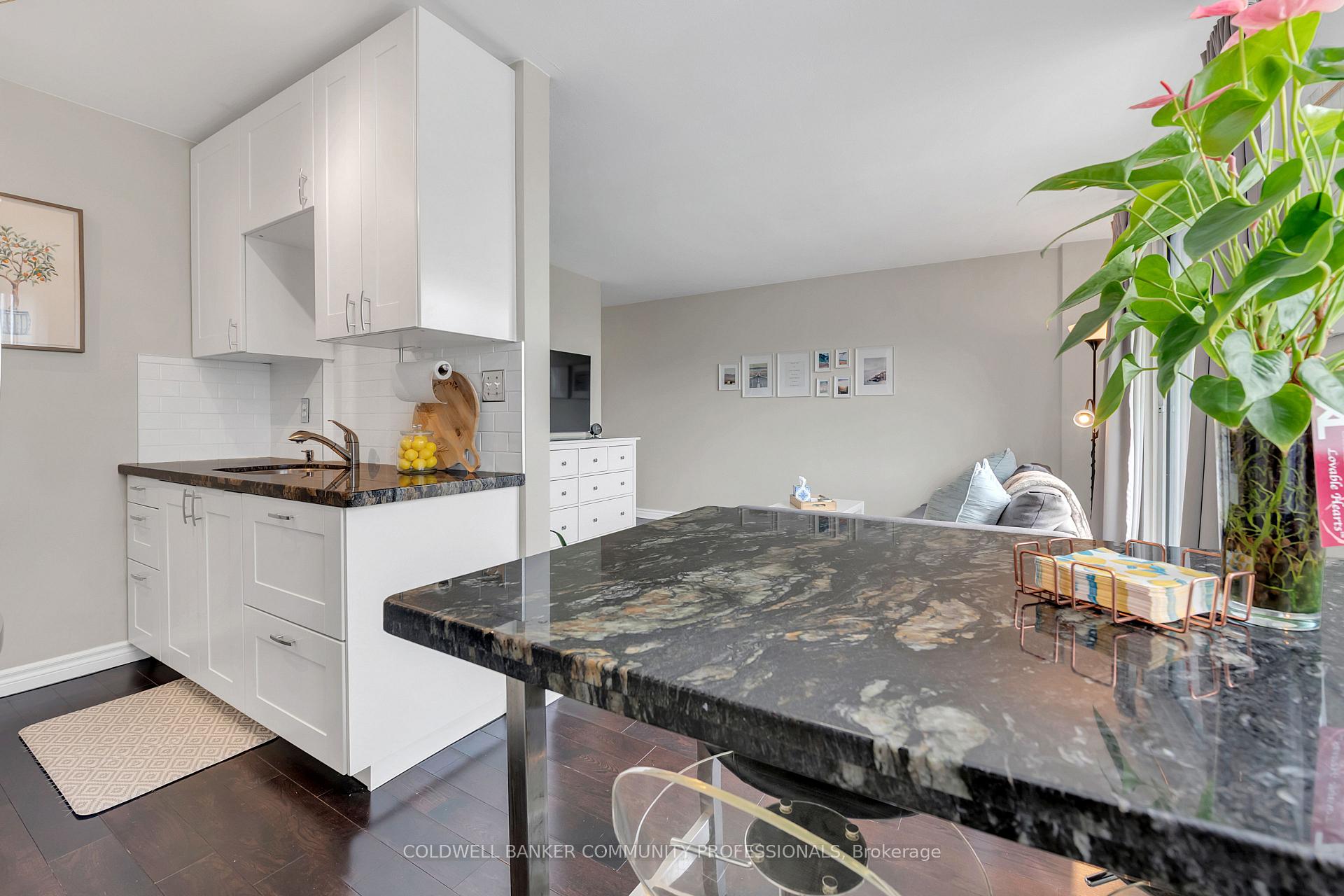 Photo 18 of Unit 806, 141 Catharine Street S, Hamilton, Corktown — HOMEH