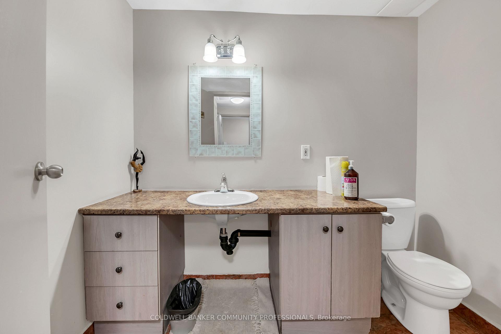 Photo 25 of Unit 806, 141 Catharine Street S, Hamilton, Corktown — HOMEH