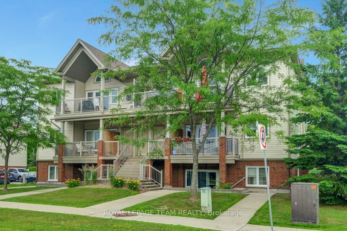 Photo 2 of Unit C, 221 Crestway Drive, Ottawa, Barrhaven East — HOMEH