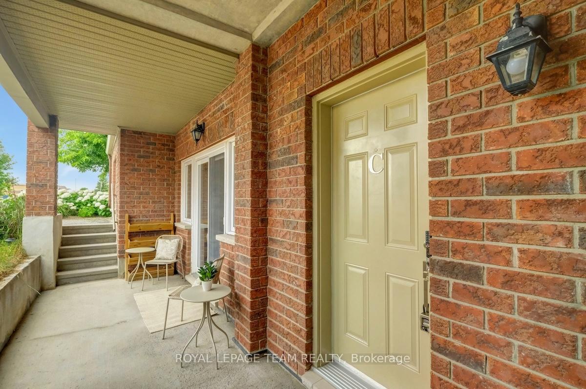 Photo 4 of Unit C, 221 Crestway Drive, Ottawa, Barrhaven East — HOMEH
