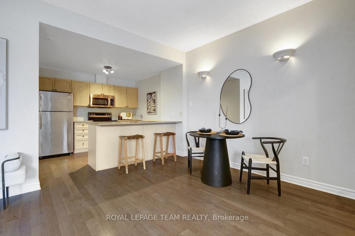 Photo 9 of Unit C, 221 Crestway Drive, Ottawa, Barrhaven East — HOMEH