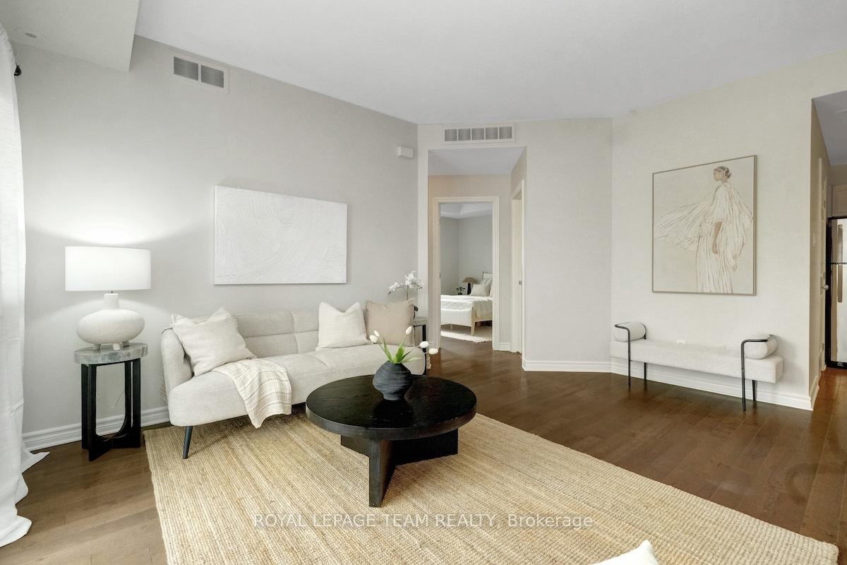 Photo 20 of Unit C, 221 Crestway Drive, Ottawa, Barrhaven East — HOMEH