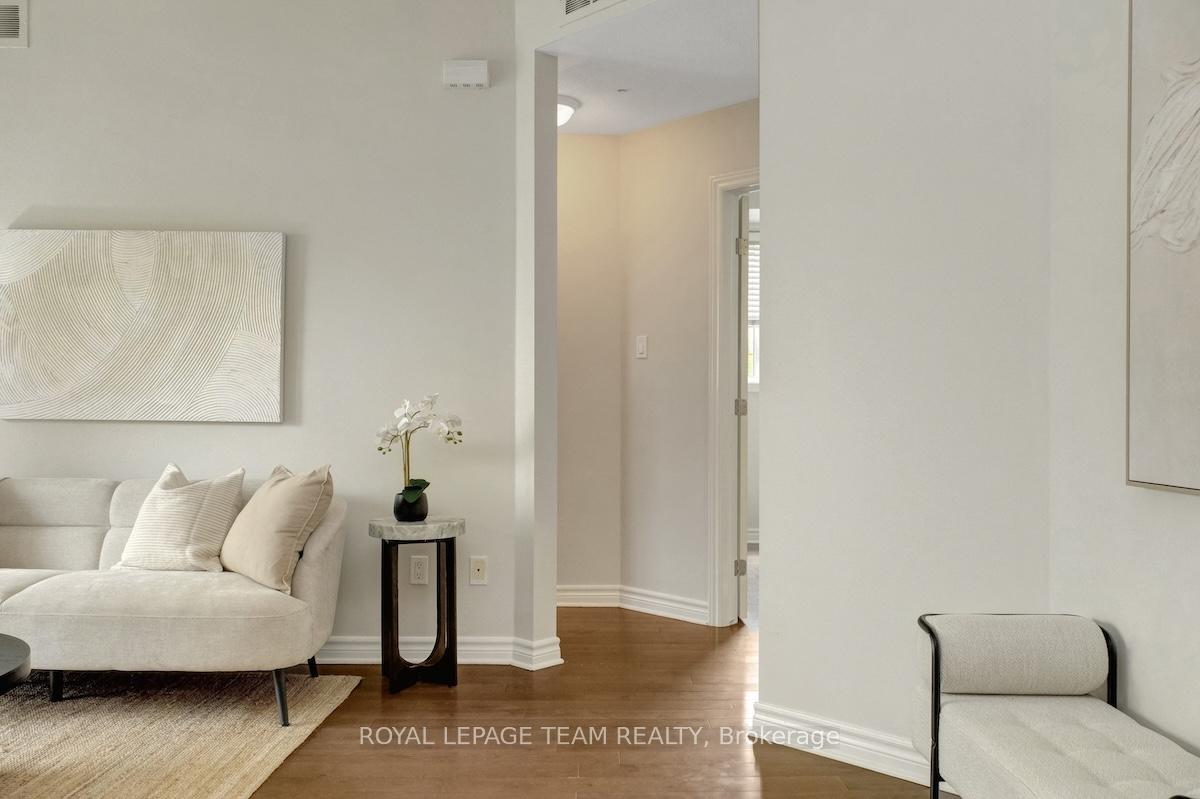 Photo 23 of Unit C, 221 Crestway Drive, Ottawa, Barrhaven East — HOMEH