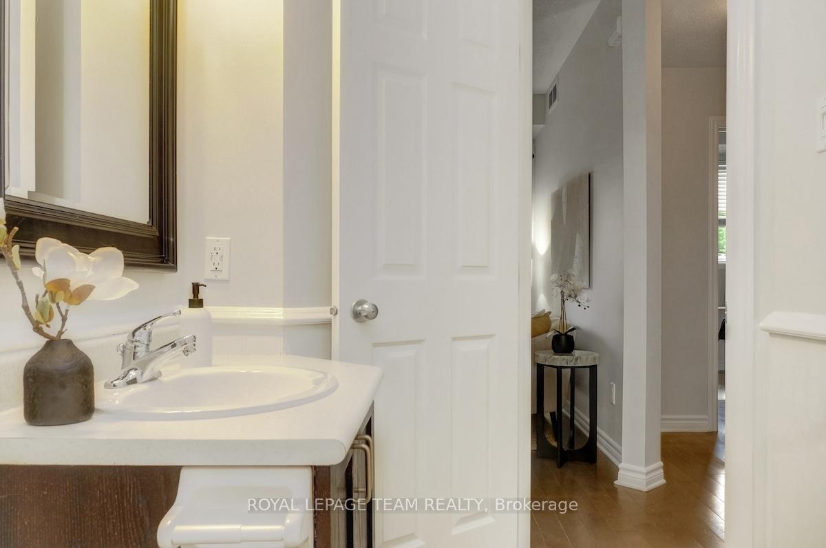 Photo 27 of Unit C, 221 Crestway Drive, Ottawa, Barrhaven East — HOMEH