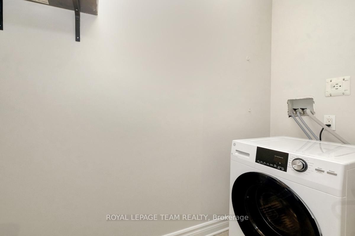 Photo 31 of Unit C, 221 Crestway Drive, Ottawa, Barrhaven East — HOMEH