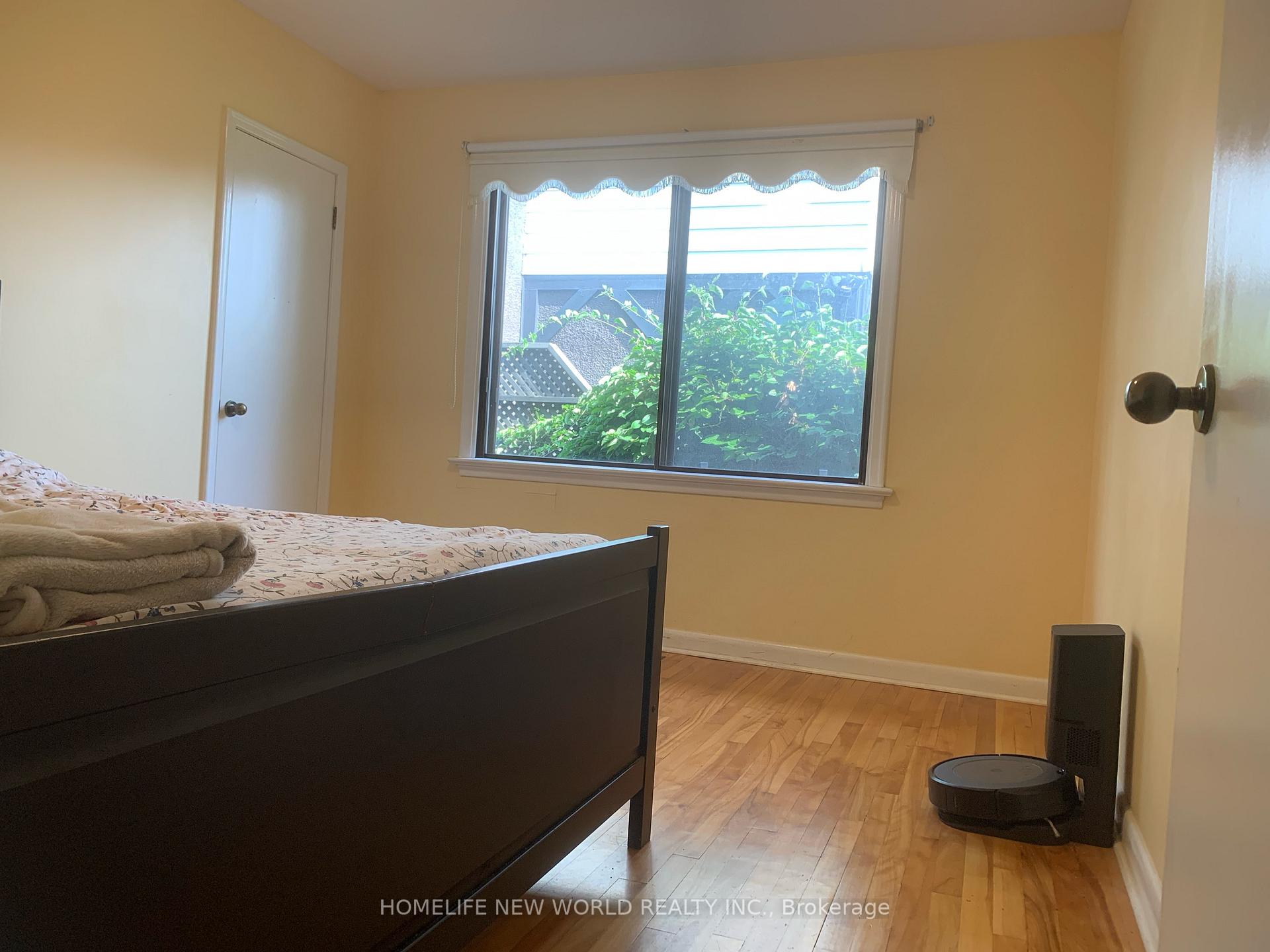 Photo 10 of 787 Raglan Avenue, Ottawa, Elmvale Acres — HOMEH