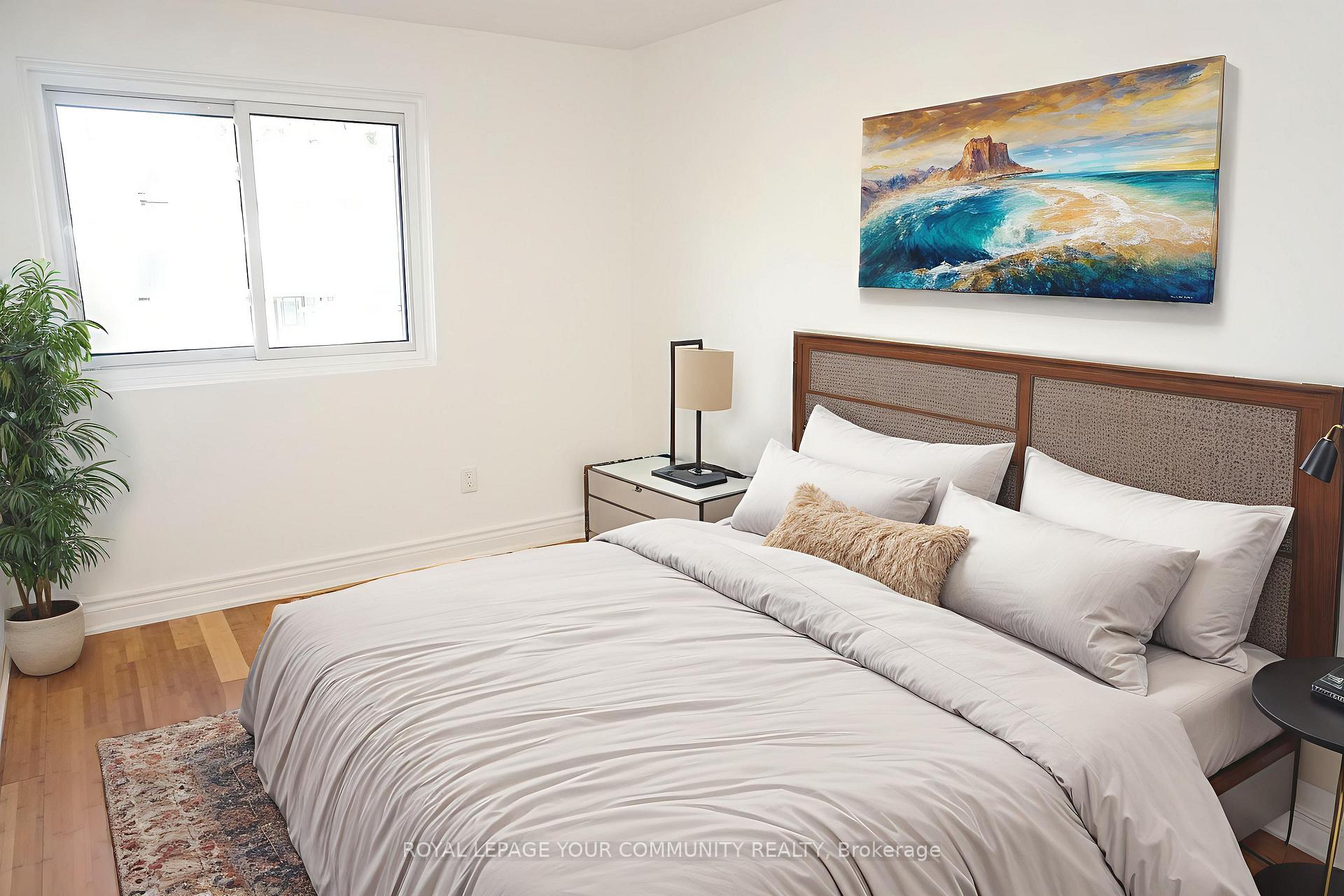 Photo 14 of 39 Knightsbridge Way, Markham, Markham Village — HOMEH