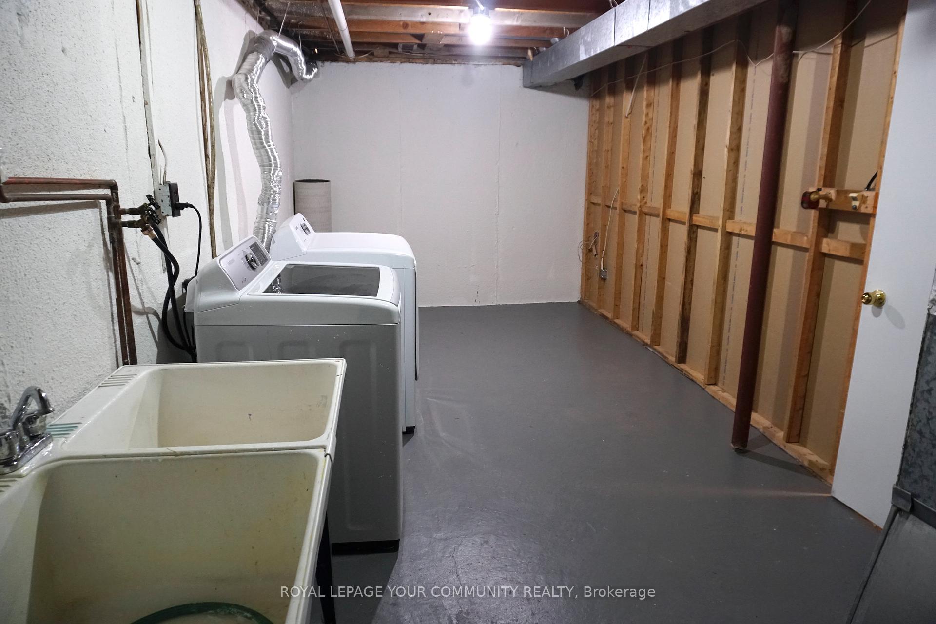 Photo 18 of 39 Knightsbridge Way, Markham, Markham Village — HOMEH