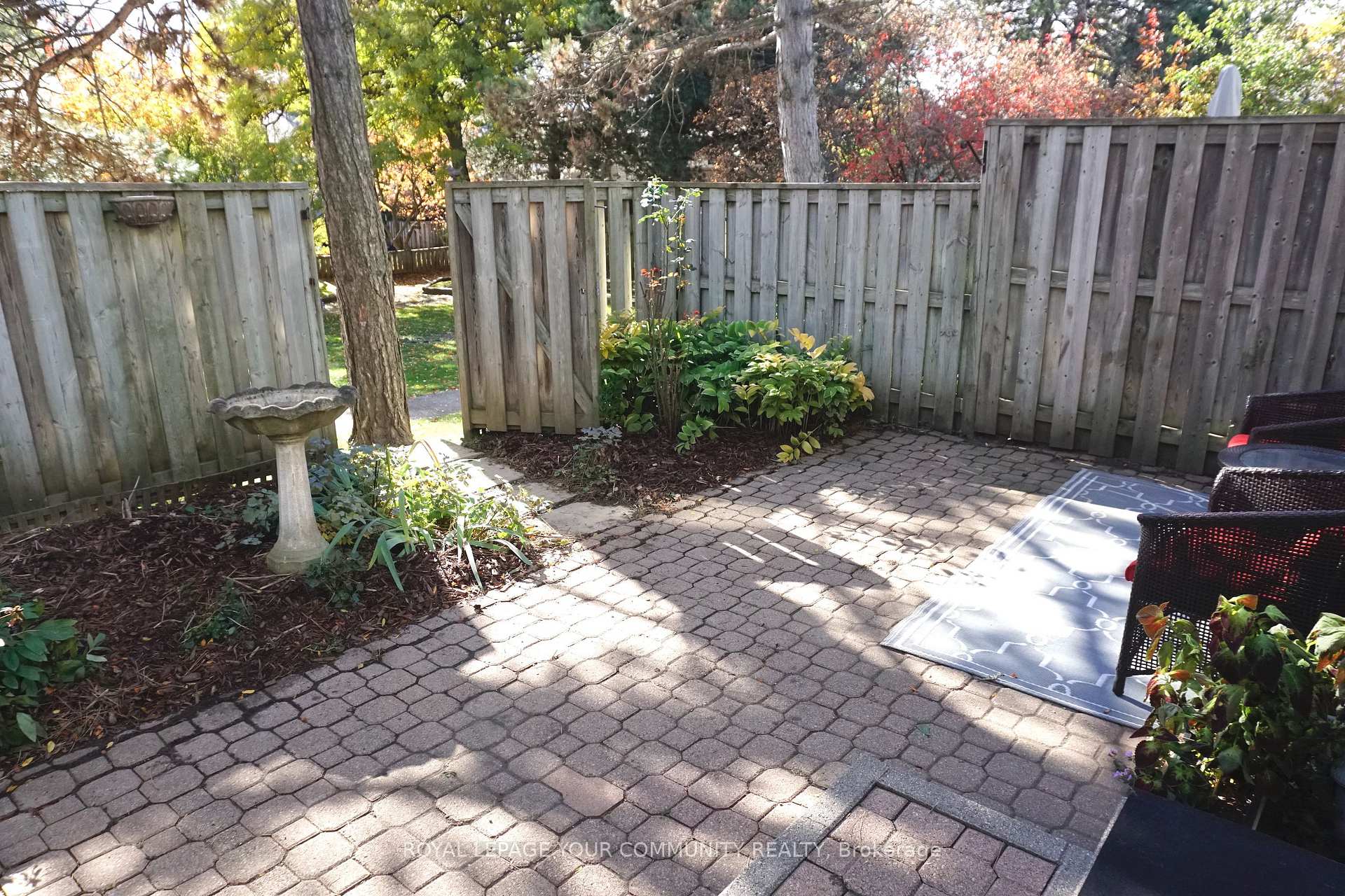 Photo 20 of 39 Knightsbridge Way, Markham, Markham Village — HOMEH