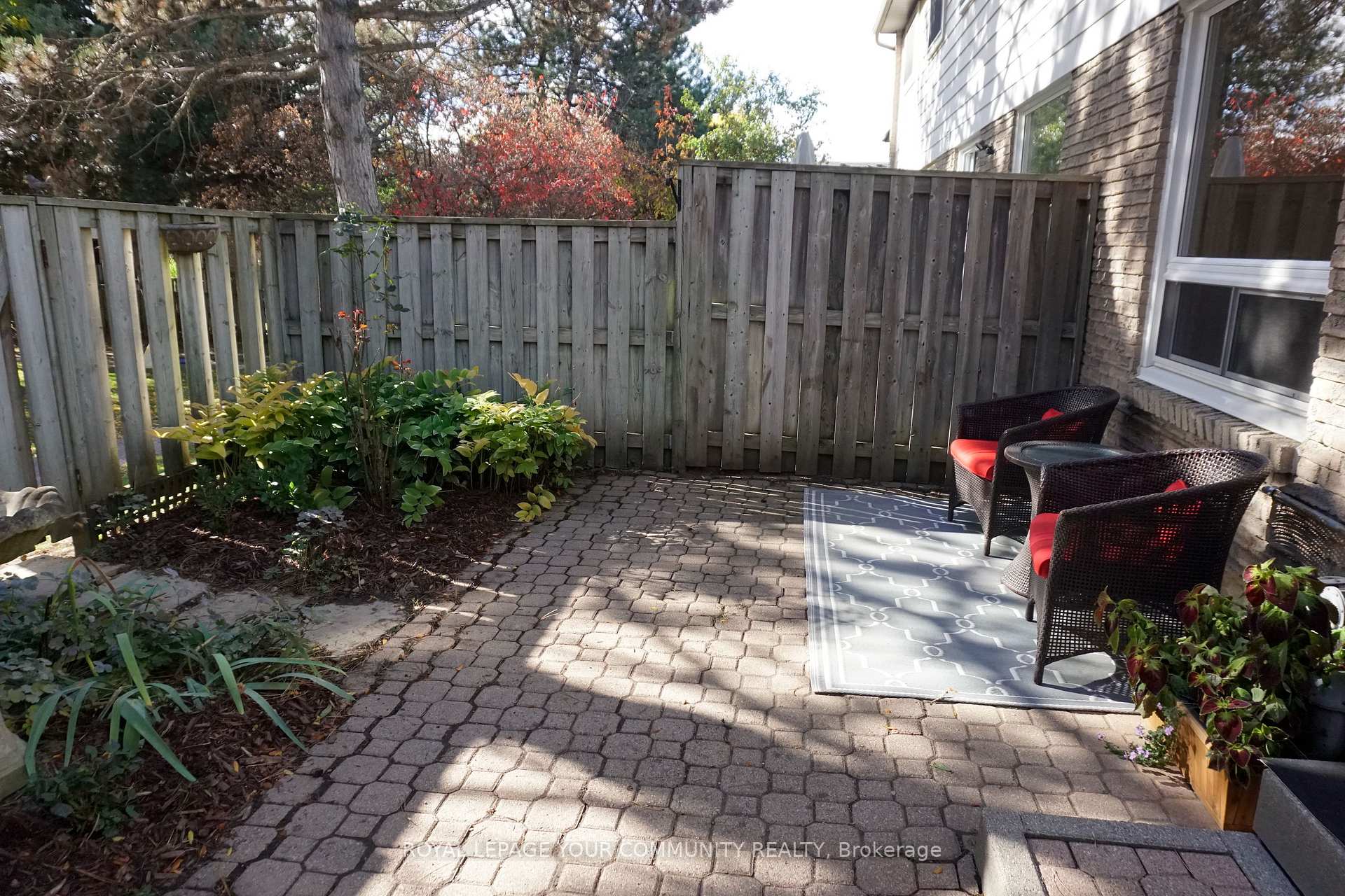 Photo 22 of 39 Knightsbridge Way, Markham, Markham Village — HOMEH