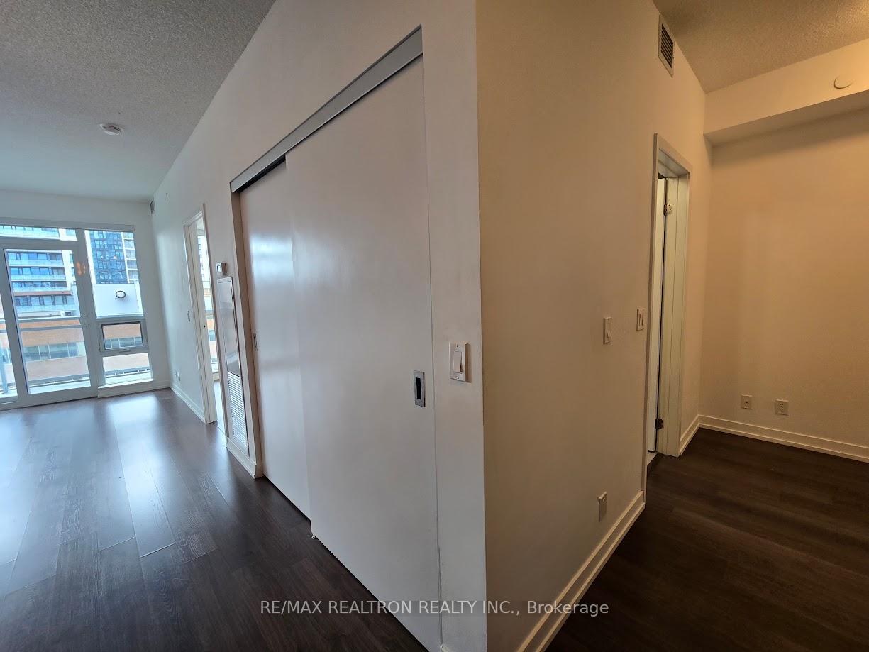 Photo 2 of Unit 803, 89 Dunfield Avenue, Toronto, Mount Pleasant West — HOMEH