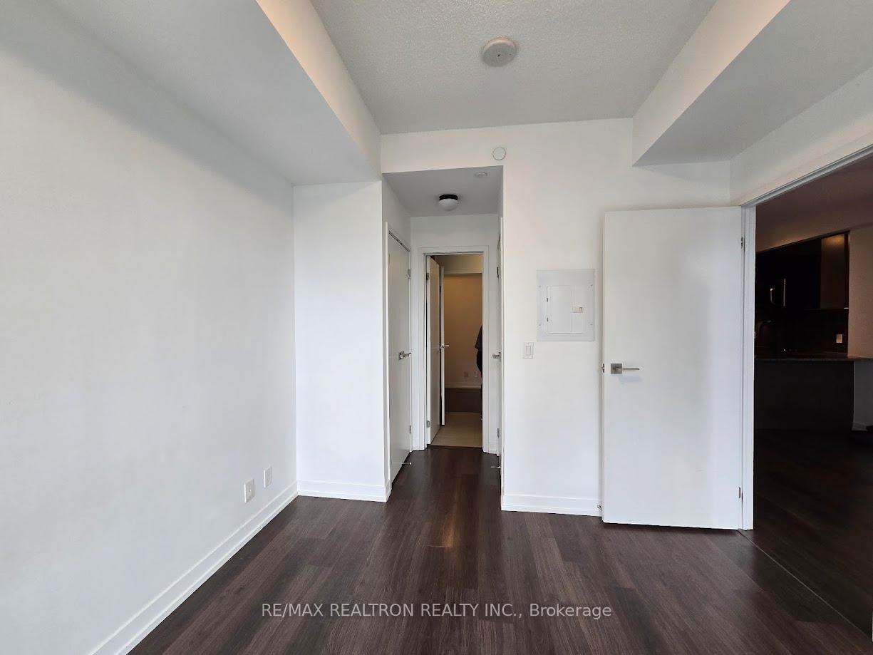Photo 16 of Unit 803, 89 Dunfield Avenue, Toronto, Mount Pleasant West — HOMEH