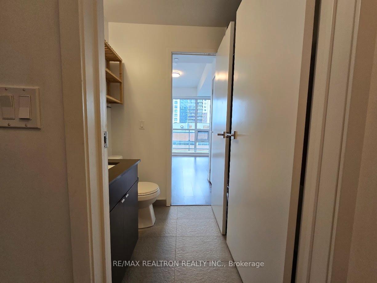 Photo 19 of Unit 803, 89 Dunfield Avenue, Toronto, Mount Pleasant West — HOMEH