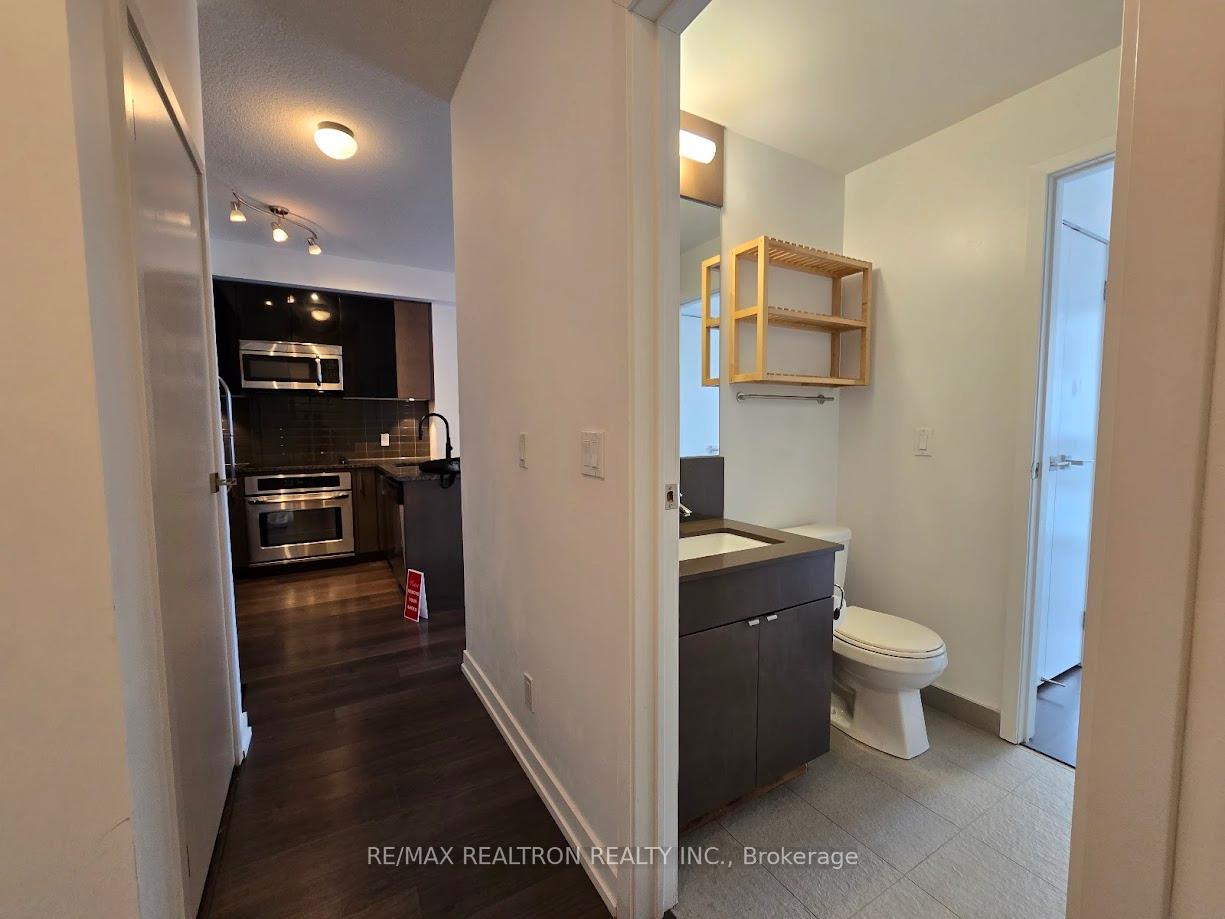 Photo 22 of Unit 803, 89 Dunfield Avenue, Toronto, Mount Pleasant West — HOMEH