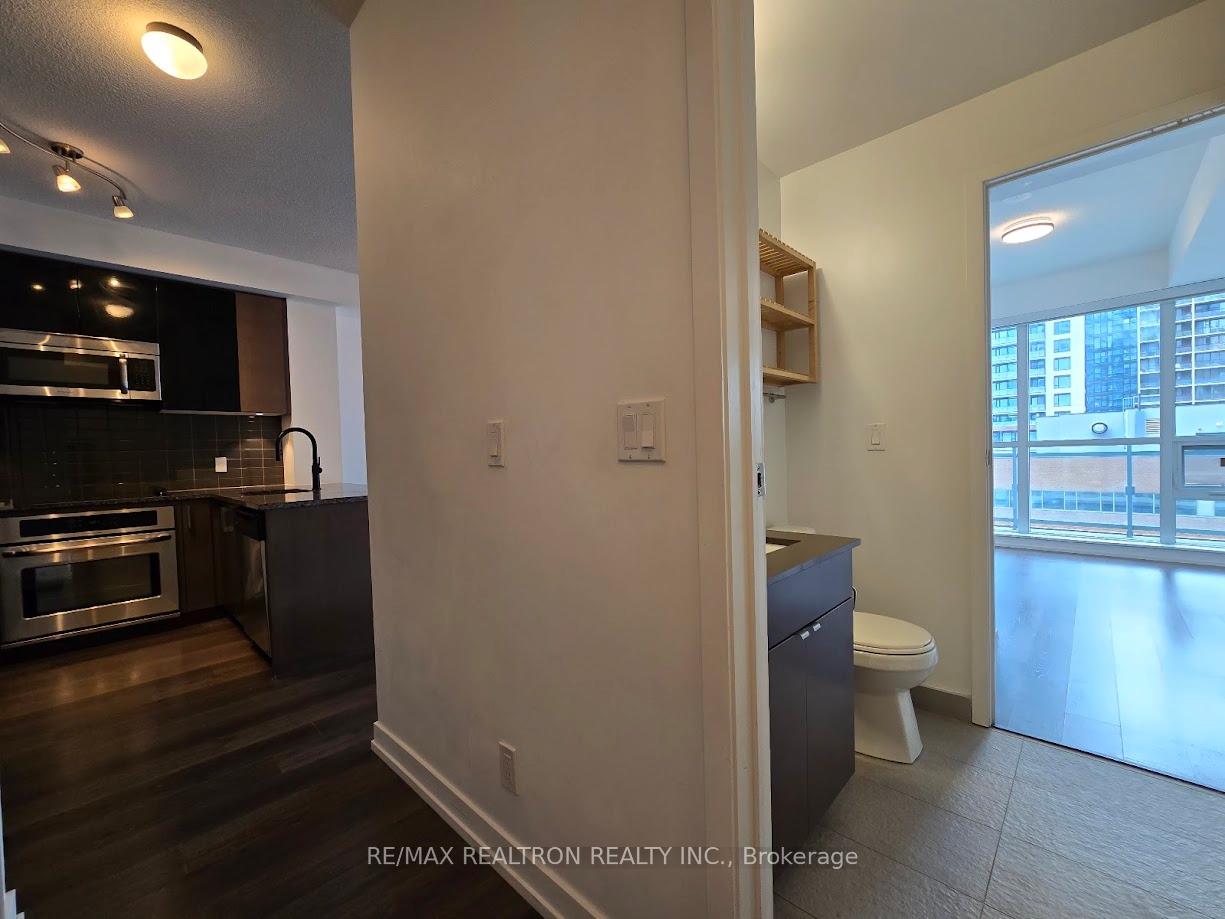 Photo 23 of Unit 803, 89 Dunfield Avenue, Toronto, Mount Pleasant West — HOMEH