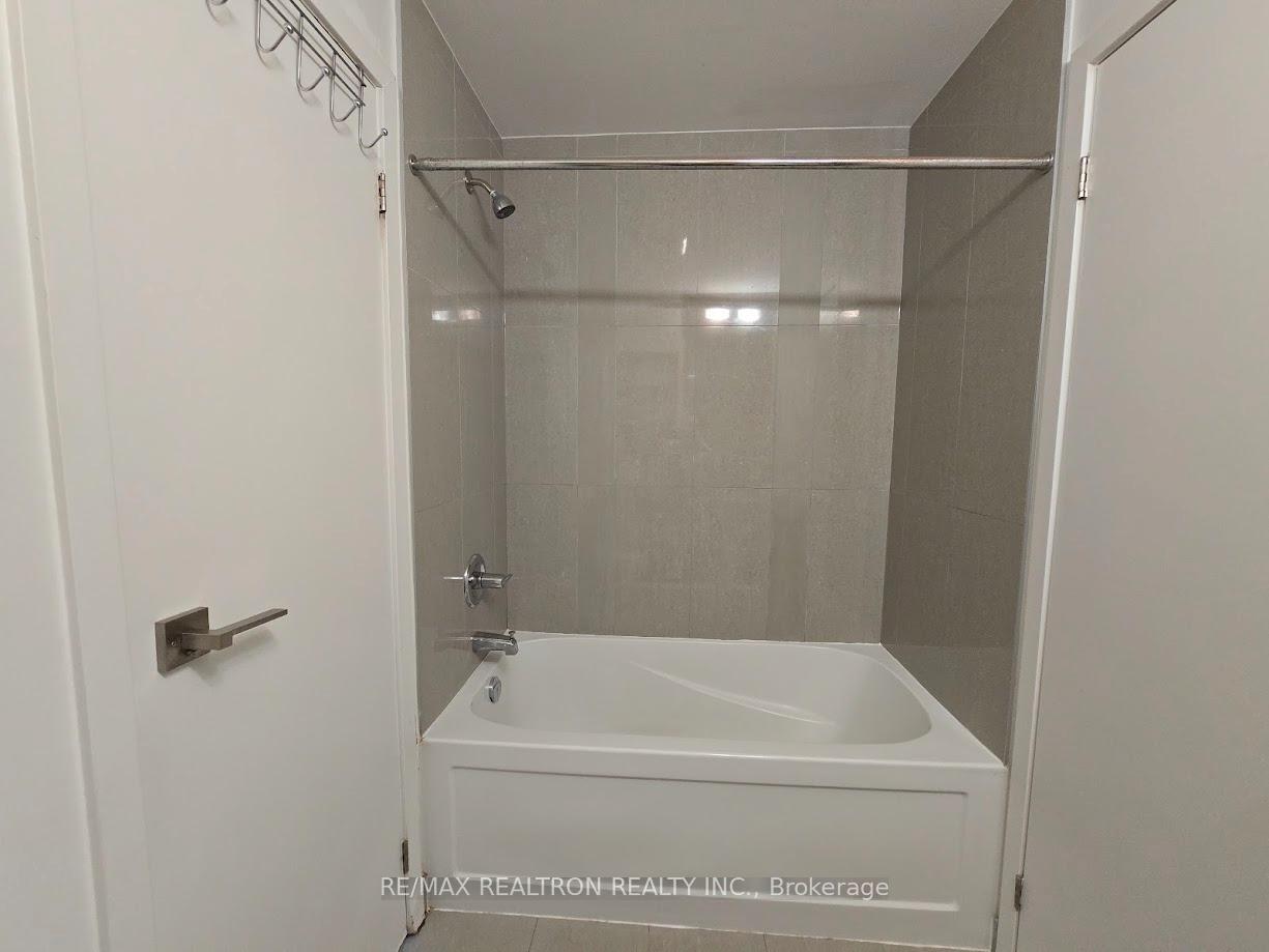 Photo 26 of Unit 803, 89 Dunfield Avenue, Toronto, Mount Pleasant West — HOMEH