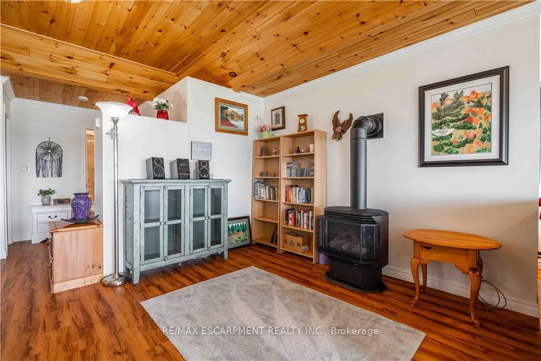 Photo 18 of 2399 Lakeshore Road, Haldimand, Dunnville — HOMEH