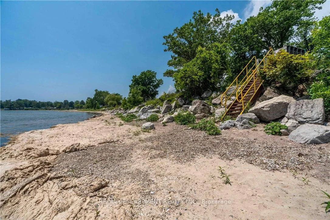 Photo 39 of 2399 Lakeshore Road, Haldimand, Dunnville — HOMEH