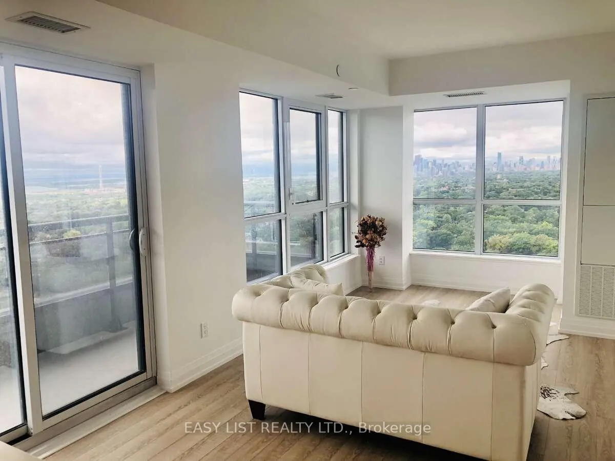 Photo 4 of Unit 2708, 286 Main Street, Toronto, East End-Danforth — HOMEH