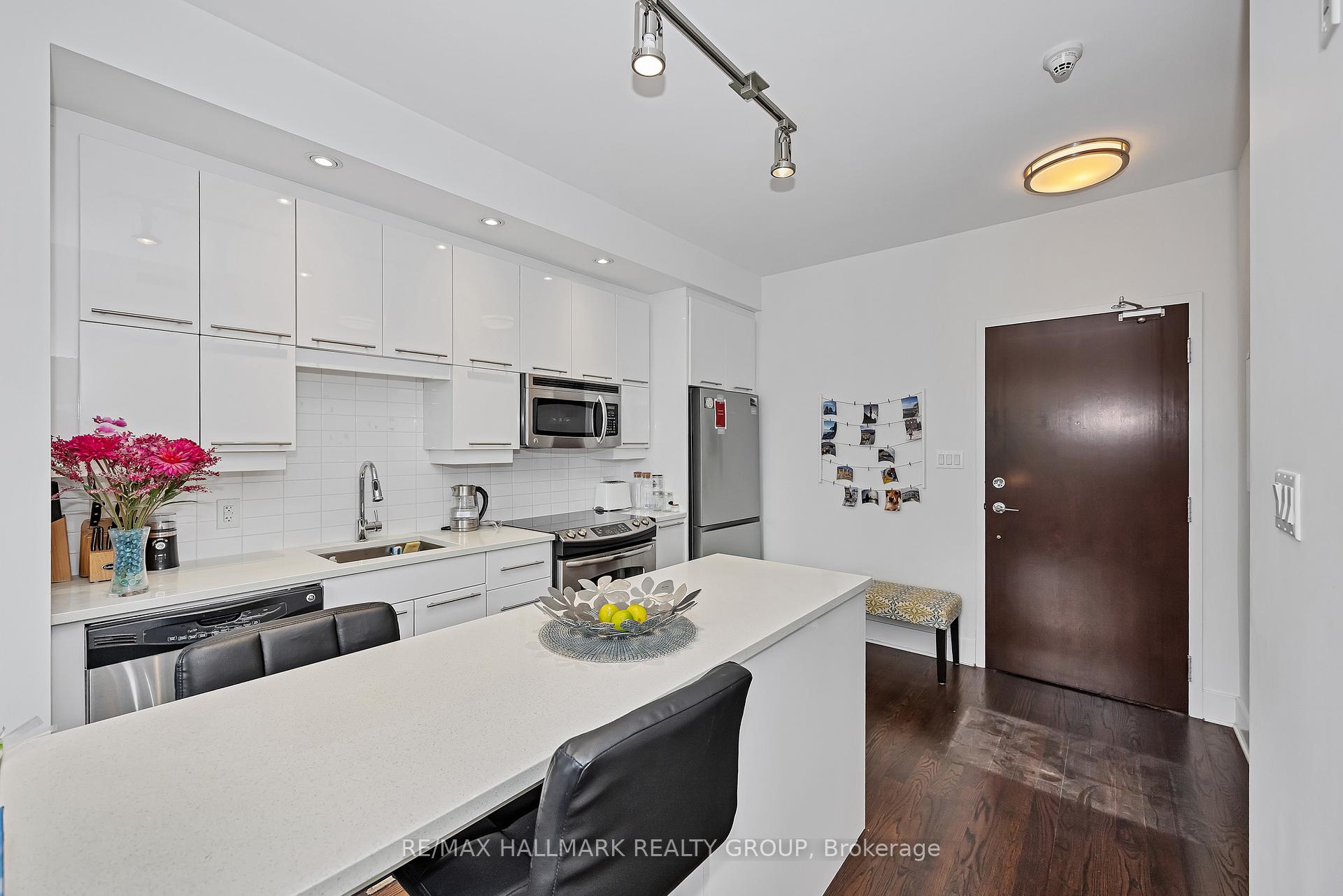 Photo 12 of Unit 308, 101 Richmond Road, Ottawa, Westboro South — HOMEH
