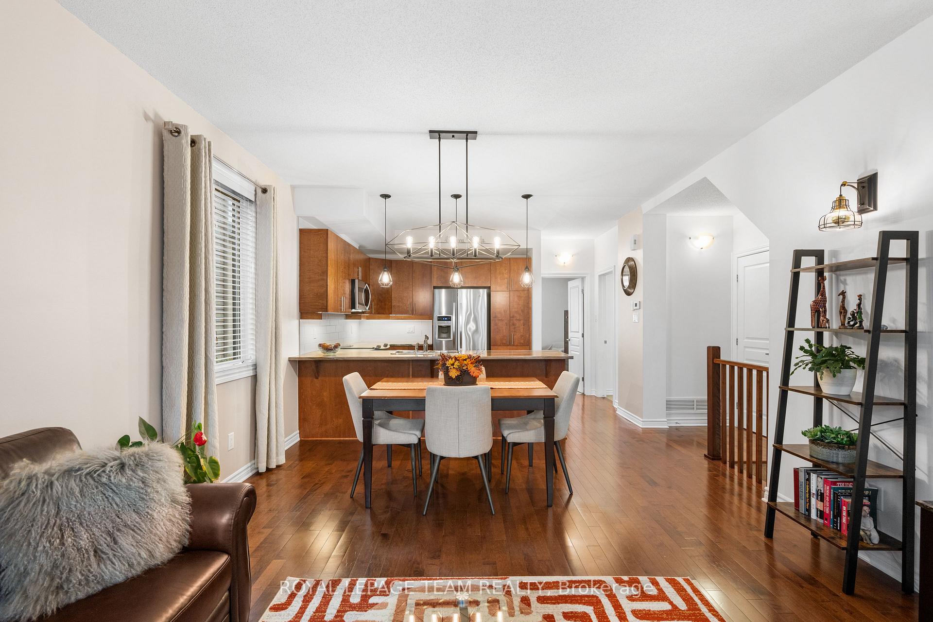Photo 10 of Unit 51, 117 Poplin Street, Ottawa, Riverside South/Gloucester Glen — HOMEH