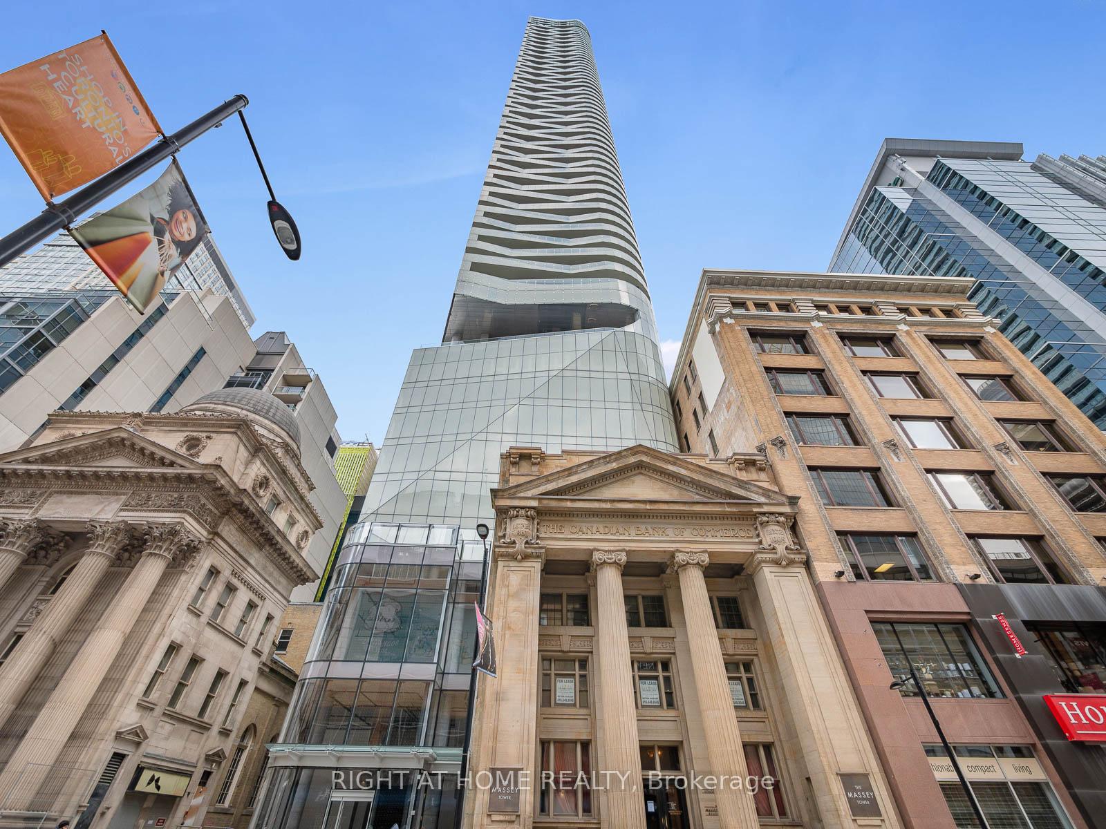 Photo 2 of Unit 5607, 197 Yonge Street, Toronto, Church-Yonge Corridor — HOMEH