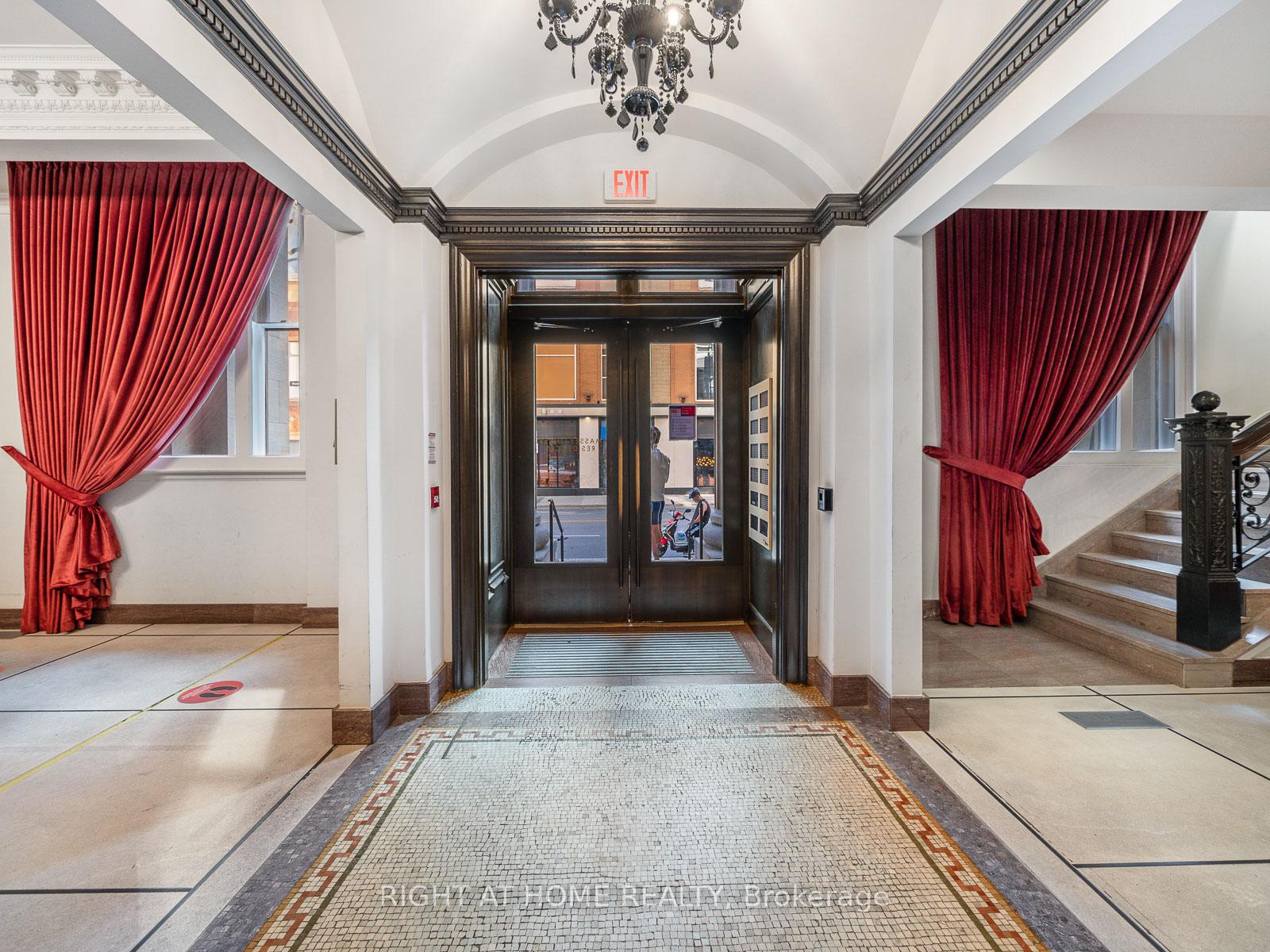 Photo 8 of Unit 5607, 197 Yonge Street, Toronto, Church-Yonge Corridor — HOMEH