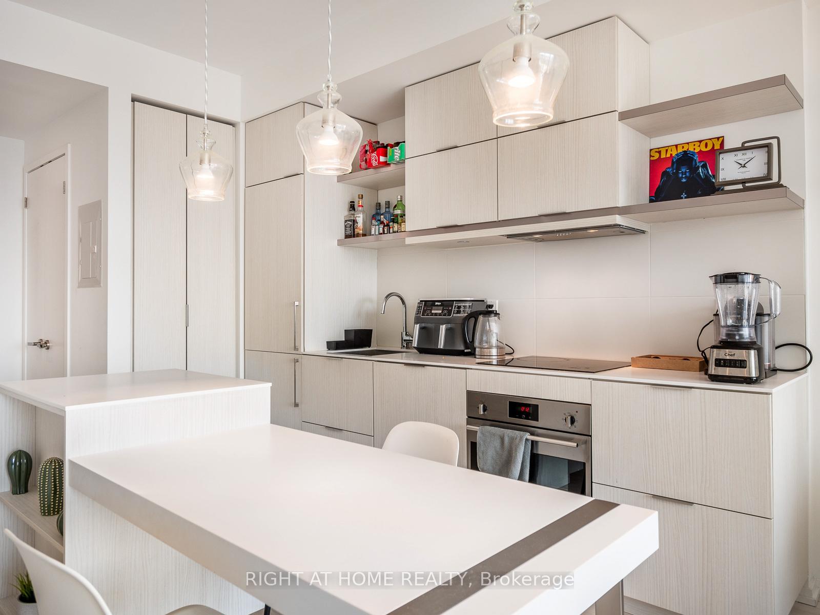Photo 20 of Unit 5607, 197 Yonge Street, Toronto, Church-Yonge Corridor — HOMEH