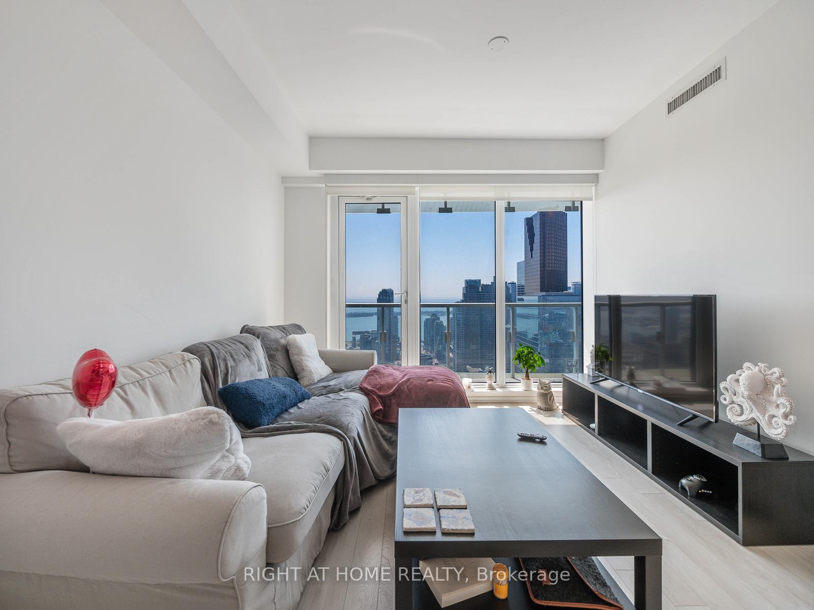 Photo 22 of Unit 5607, 197 Yonge Street, Toronto, Church-Yonge Corridor — HOMEH