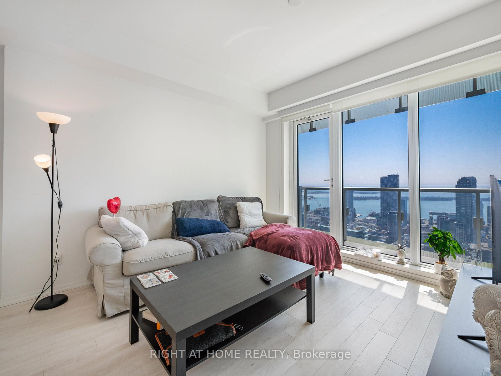 Photo 27 of Unit 5607, 197 Yonge Street, Toronto, Church-Yonge Corridor — HOMEH