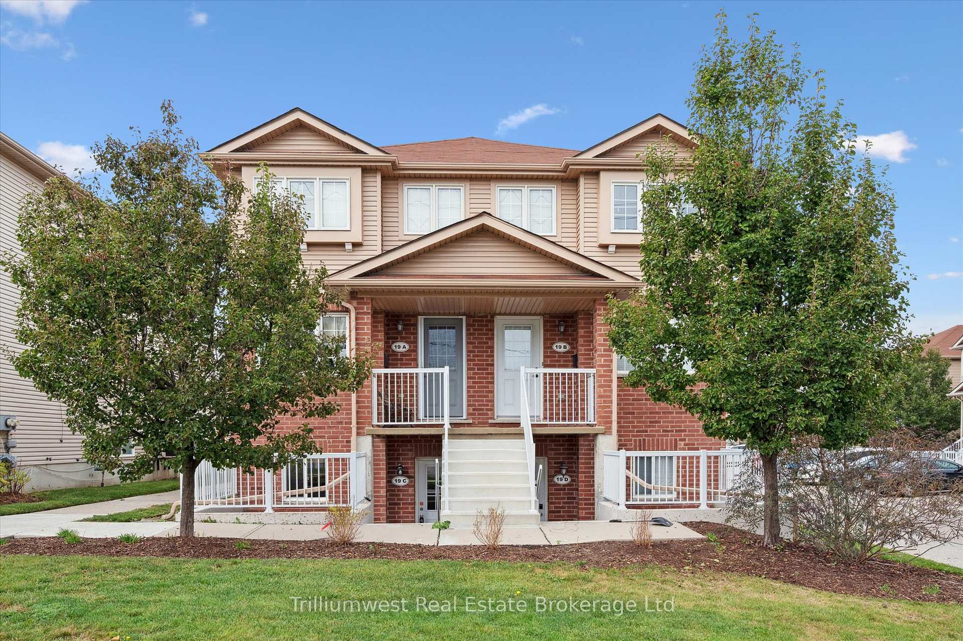 Photo 2 of Unit 19C, 50 Howe Drive, Kitchener — HOMEH