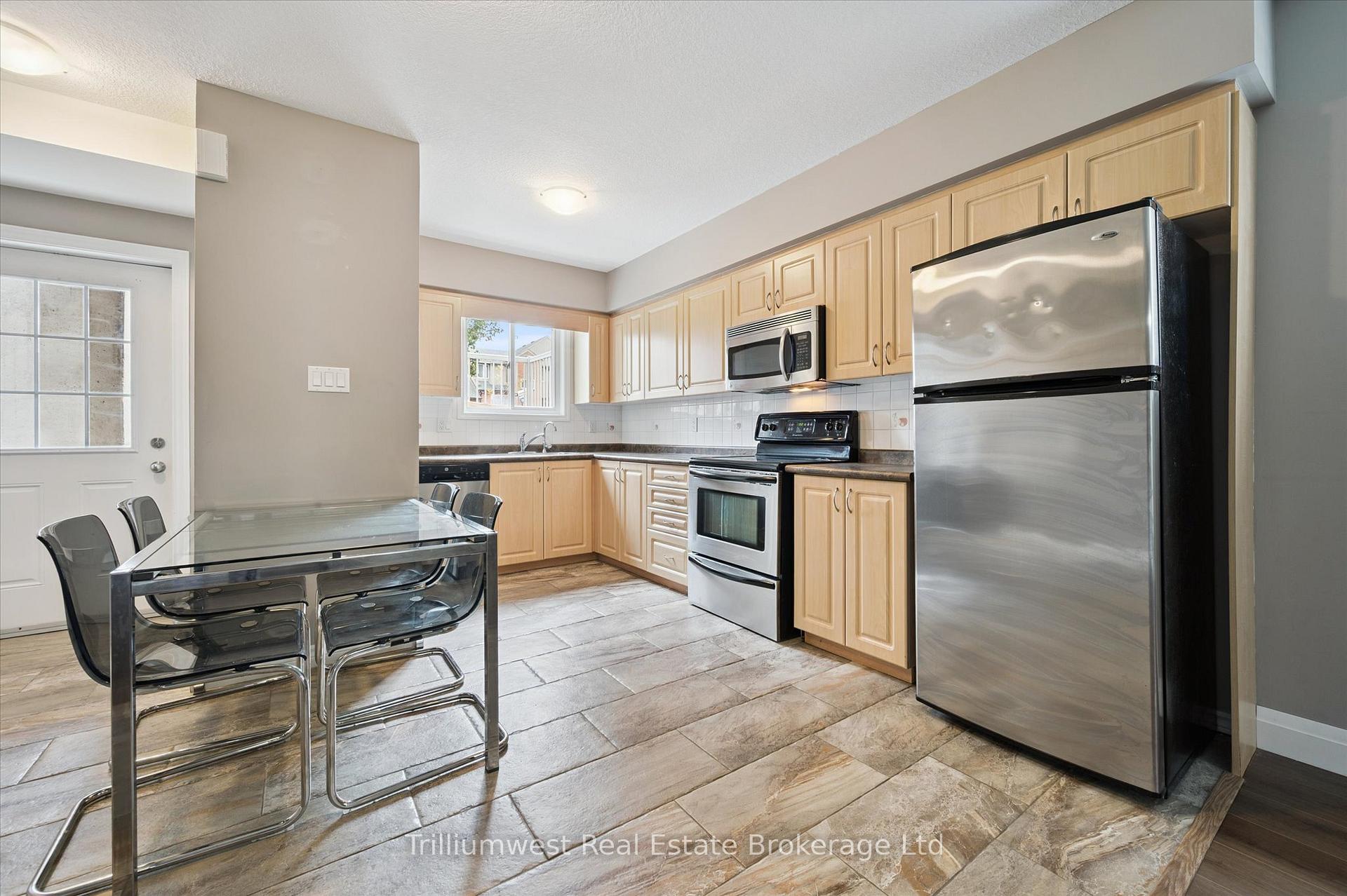 Photo 12 of Unit 19C, 50 Howe Drive, Kitchener — HOMEH