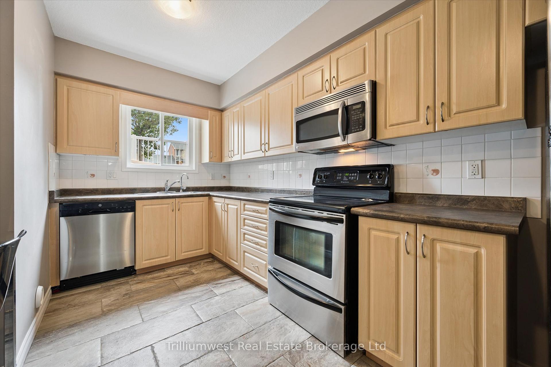 Photo 13 of Unit 19C, 50 Howe Drive, Kitchener — HOMEH