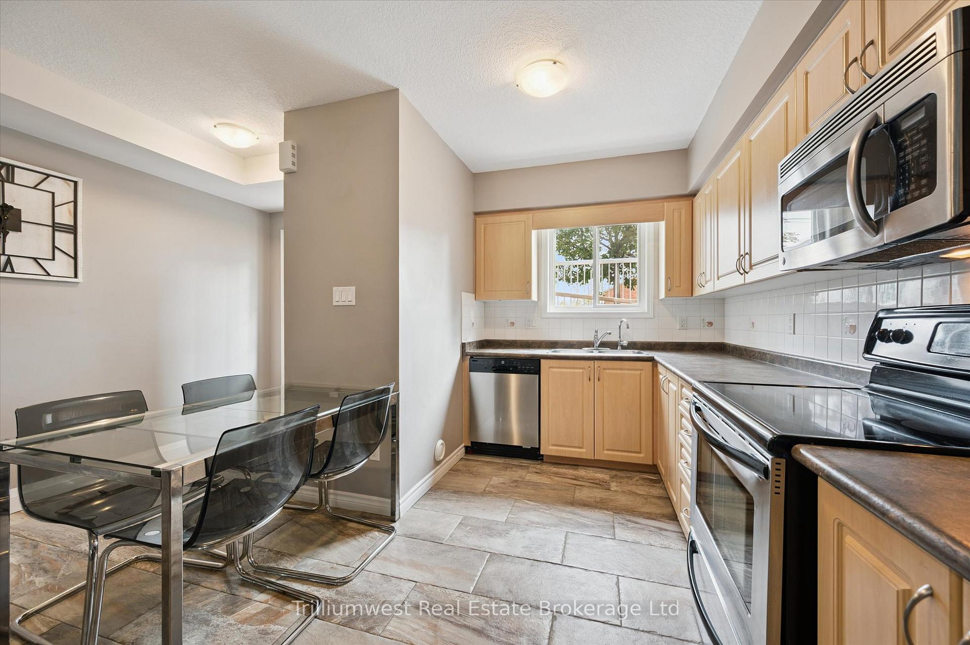Photo 14 of Unit 19C, 50 Howe Drive, Kitchener — HOMEH