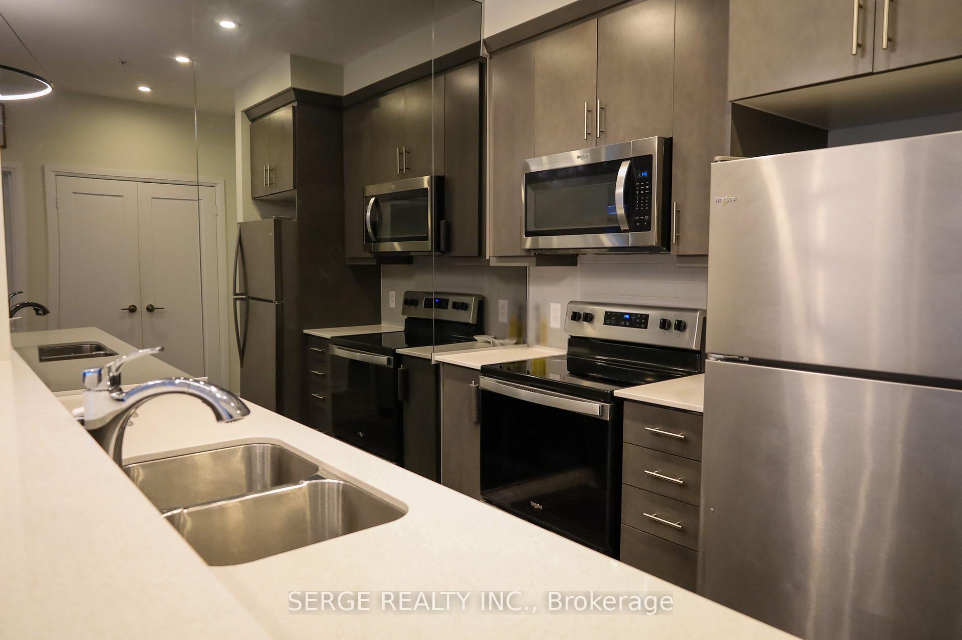 Photo 3 of 16 Concord Place, Grimsby, Grimsby Beach — HOMEH
