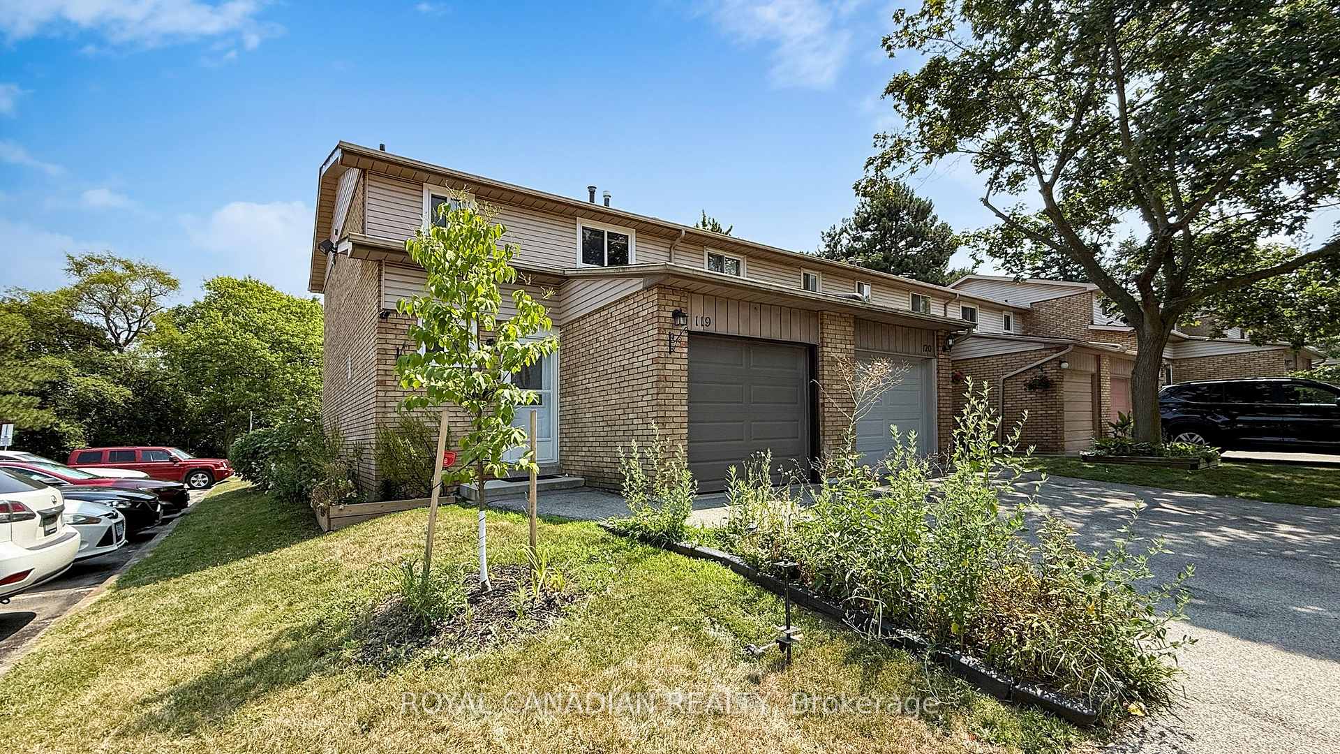 Photo 2 of Unit 119, 100 Quigley Road, Hamilton, Vincent — HOMEH