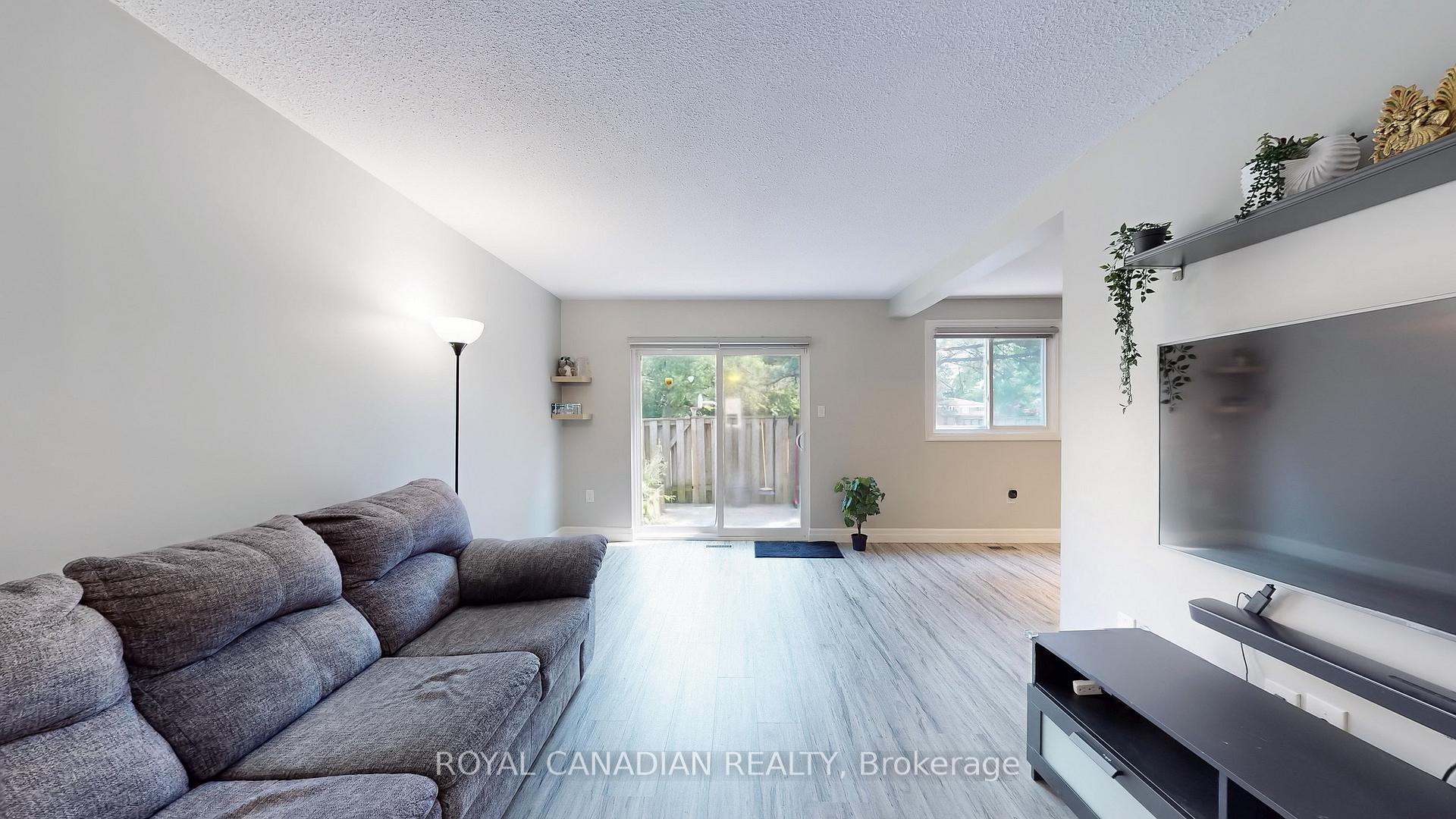 Photo 4 of Unit 119, 100 Quigley Road, Hamilton, Vincent — HOMEH