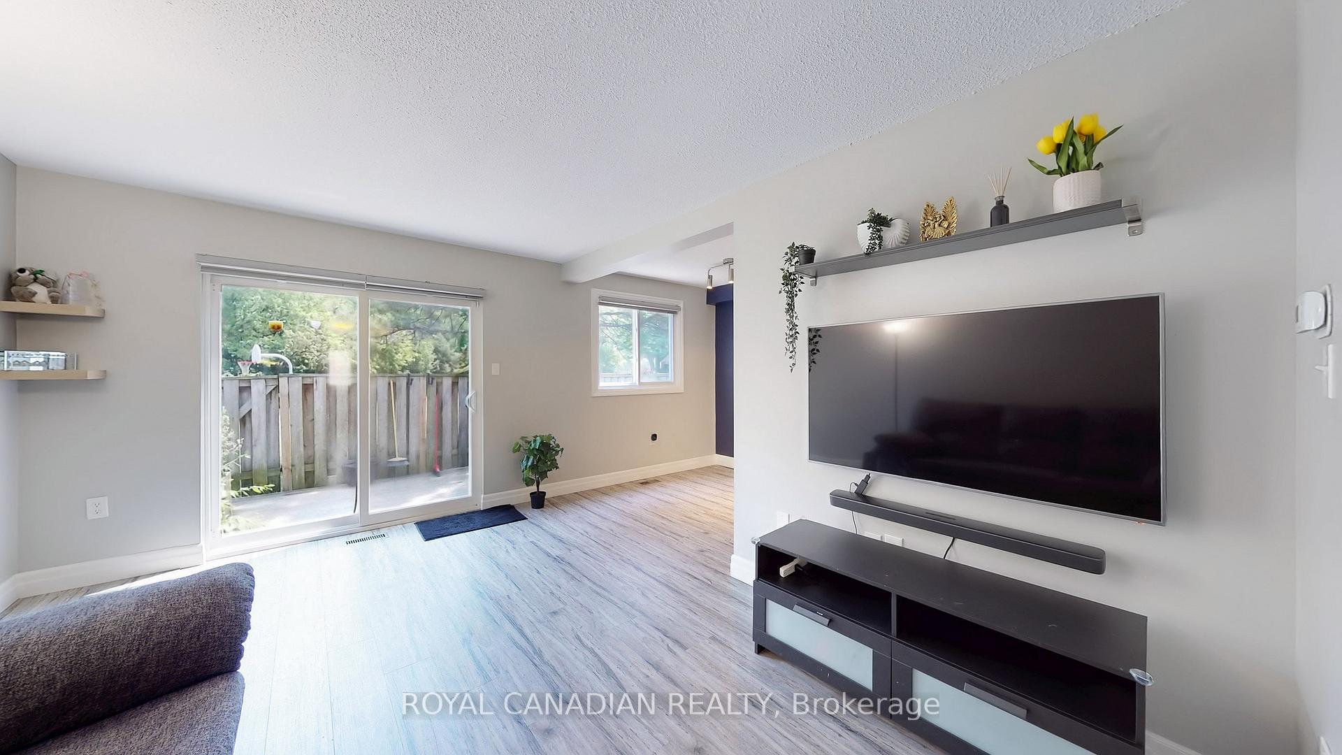 Photo 5 of Unit 119, 100 Quigley Road, Hamilton, Vincent — HOMEH
