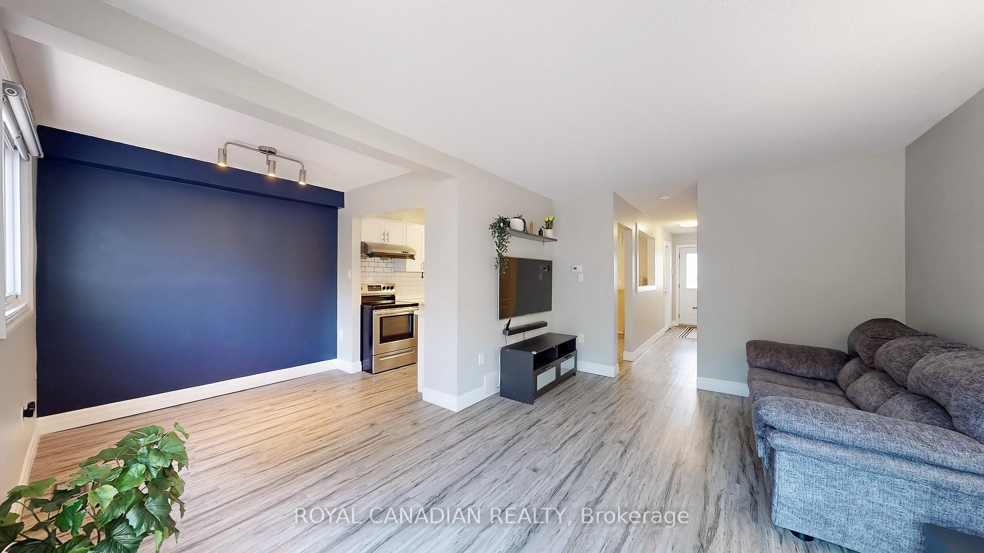 Photo 6 of Unit 119, 100 Quigley Road, Hamilton, Vincent — HOMEH