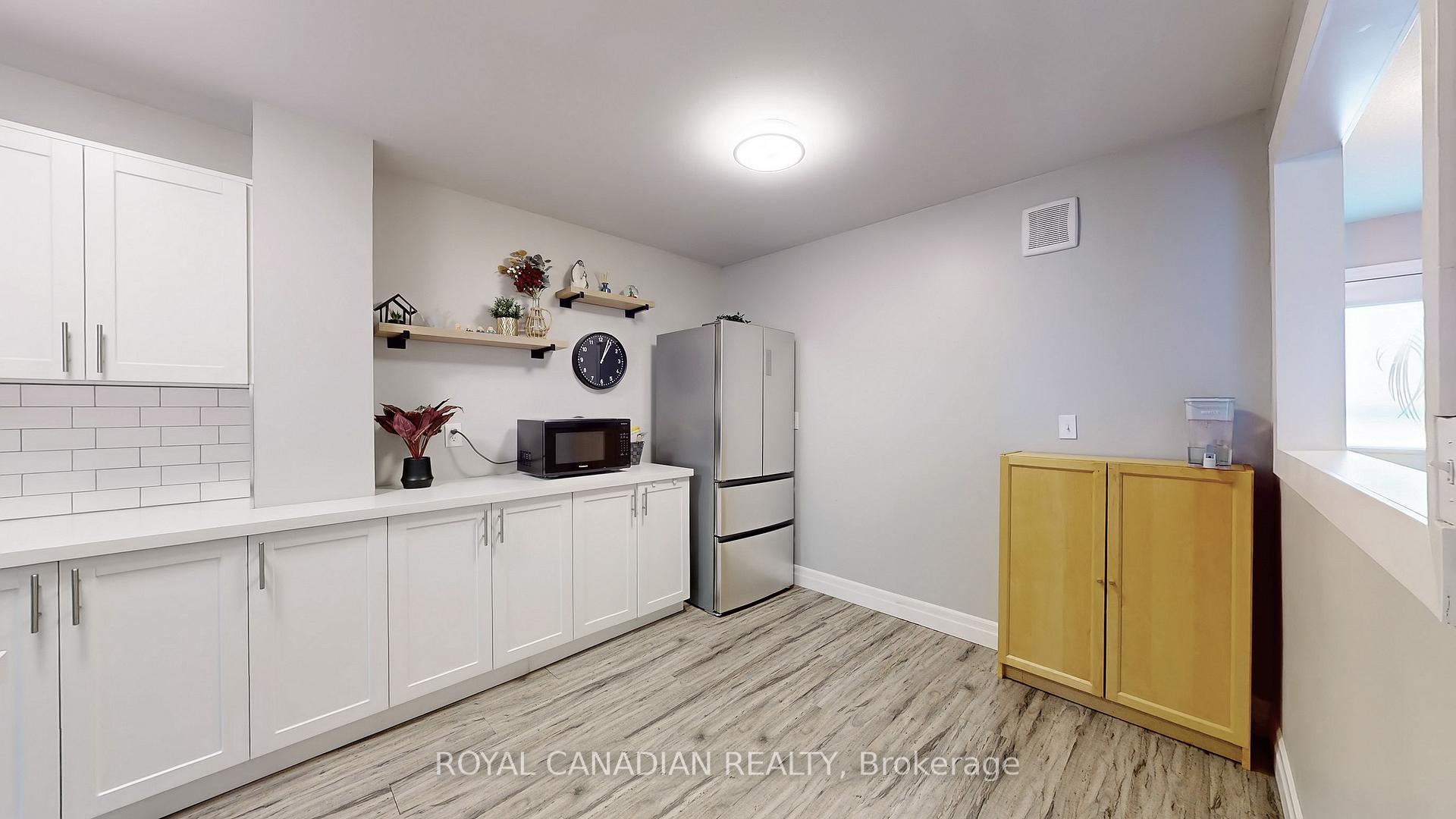 Photo 9 of Unit 119, 100 Quigley Road, Hamilton, Vincent — HOMEH