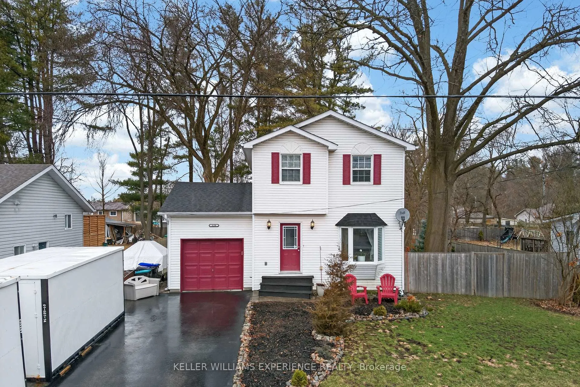 Photo 2 of 125 Simcoe Street, Essa, Angus — HOMEH