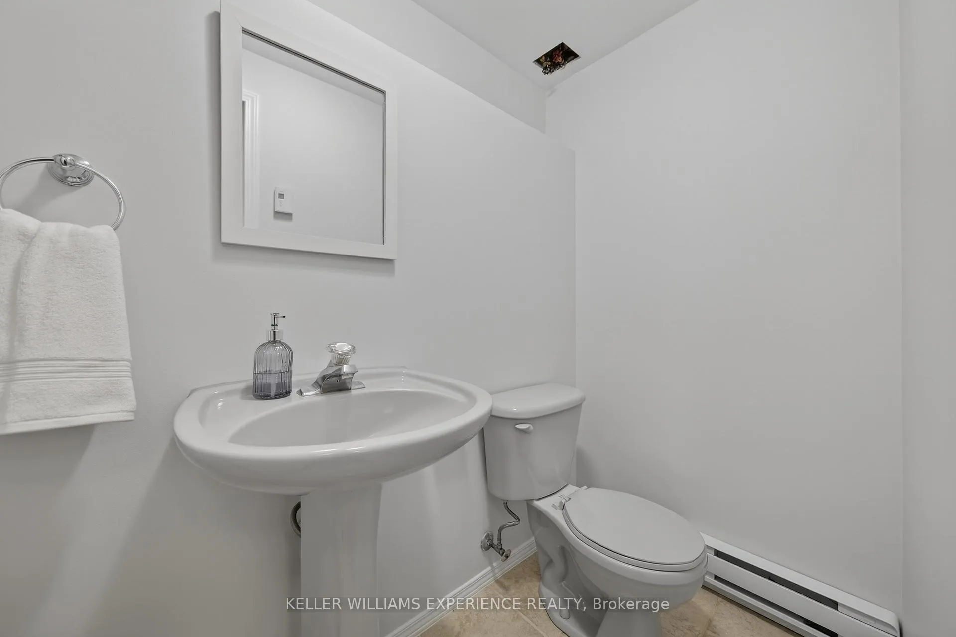 Photo 18 of 125 Simcoe Street, Essa, Angus — HOMEH