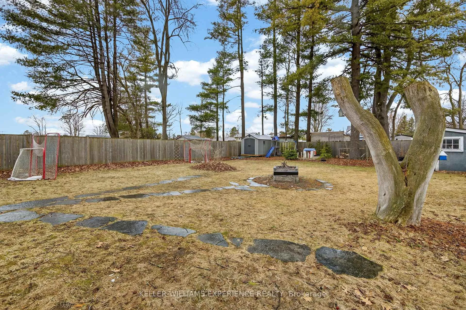 Photo 21 of 125 Simcoe Street, Essa, Angus — HOMEH