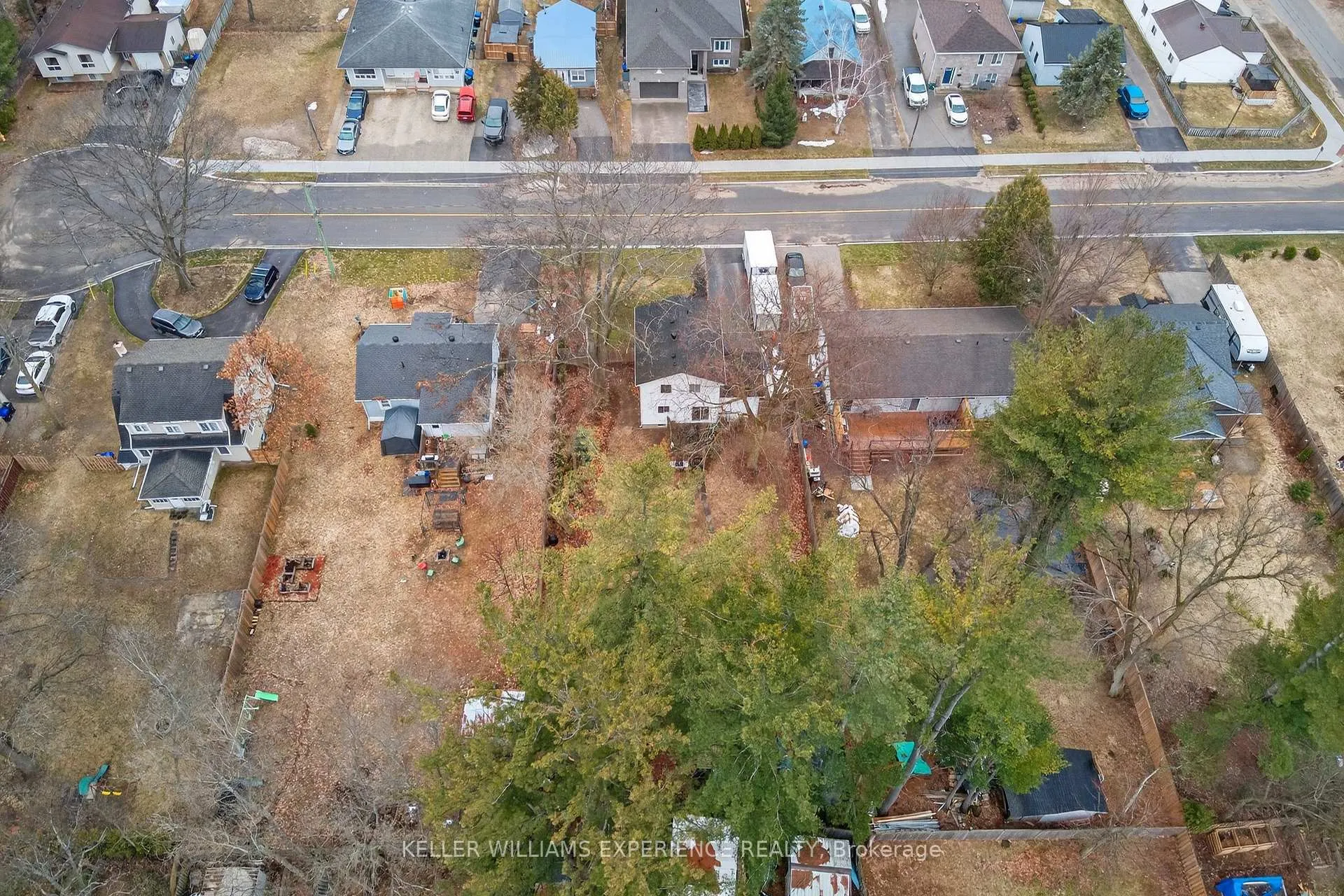 Photo 24 of 125 Simcoe Street, Essa, Angus — HOMEH